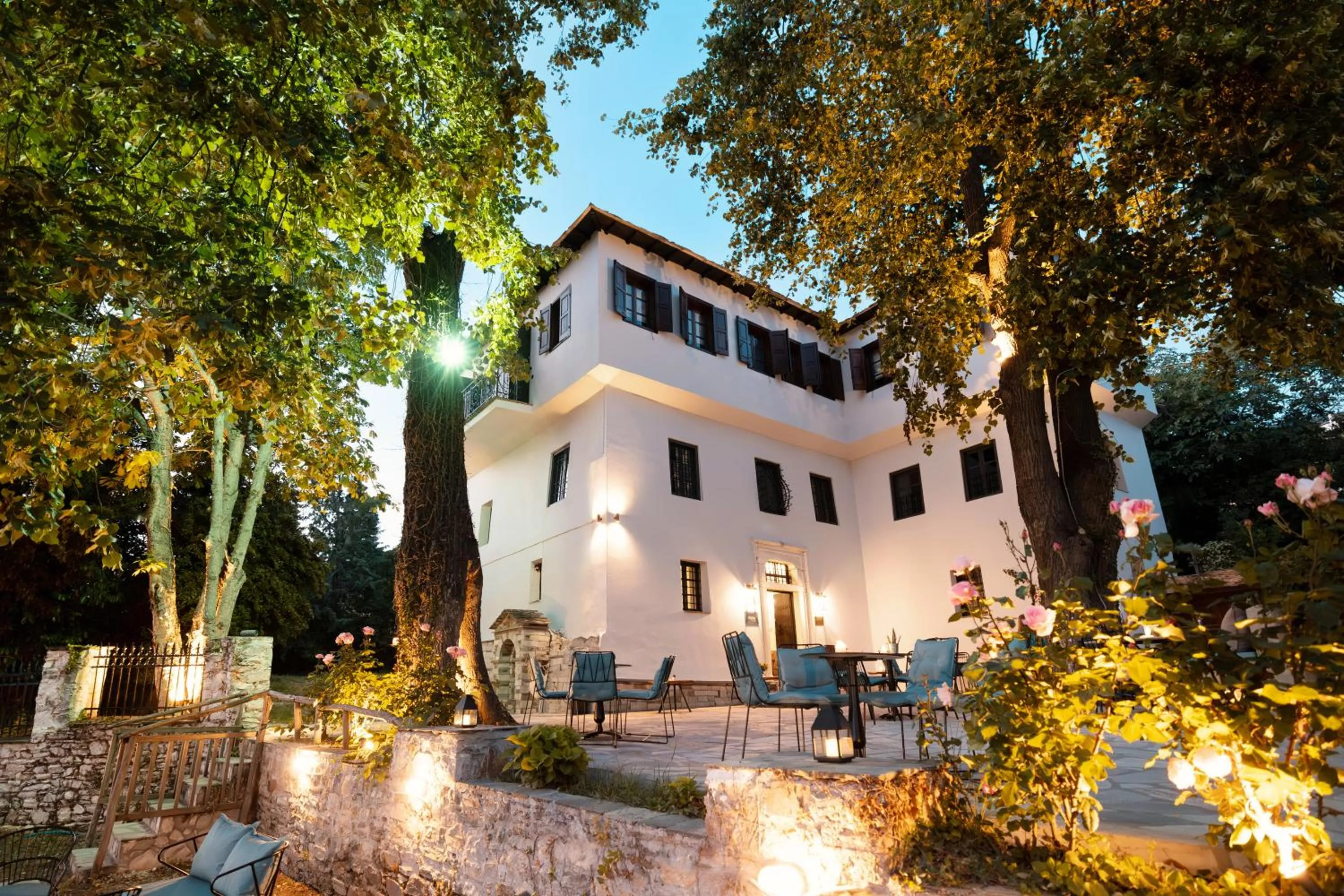 Kenta Mountain Hotel & Gastrobar