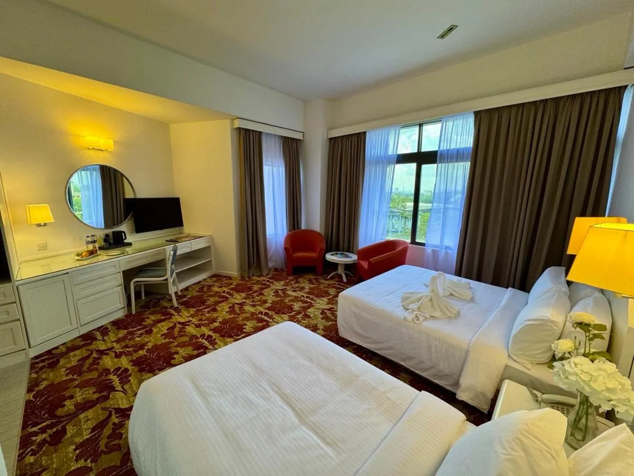 Deluxe Double Room with Extra Bed in ROYAL PARK HOTEL @ UNITEN