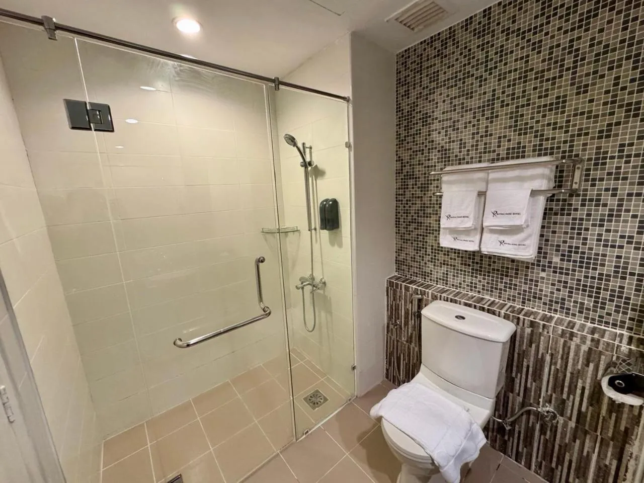 Junior Suite in ROYAL PARK HOTEL @ UNITEN