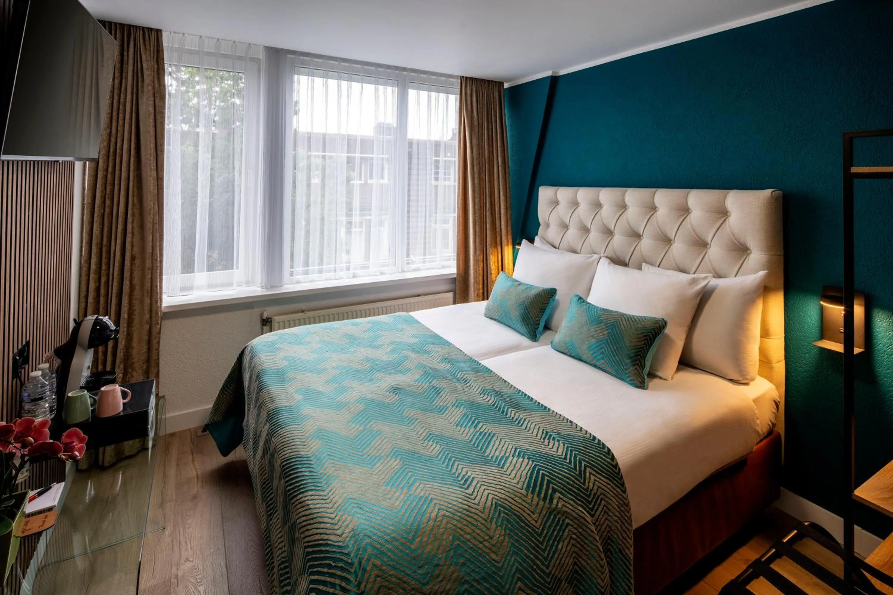 Double or Twin Room in Jupiter Hotel