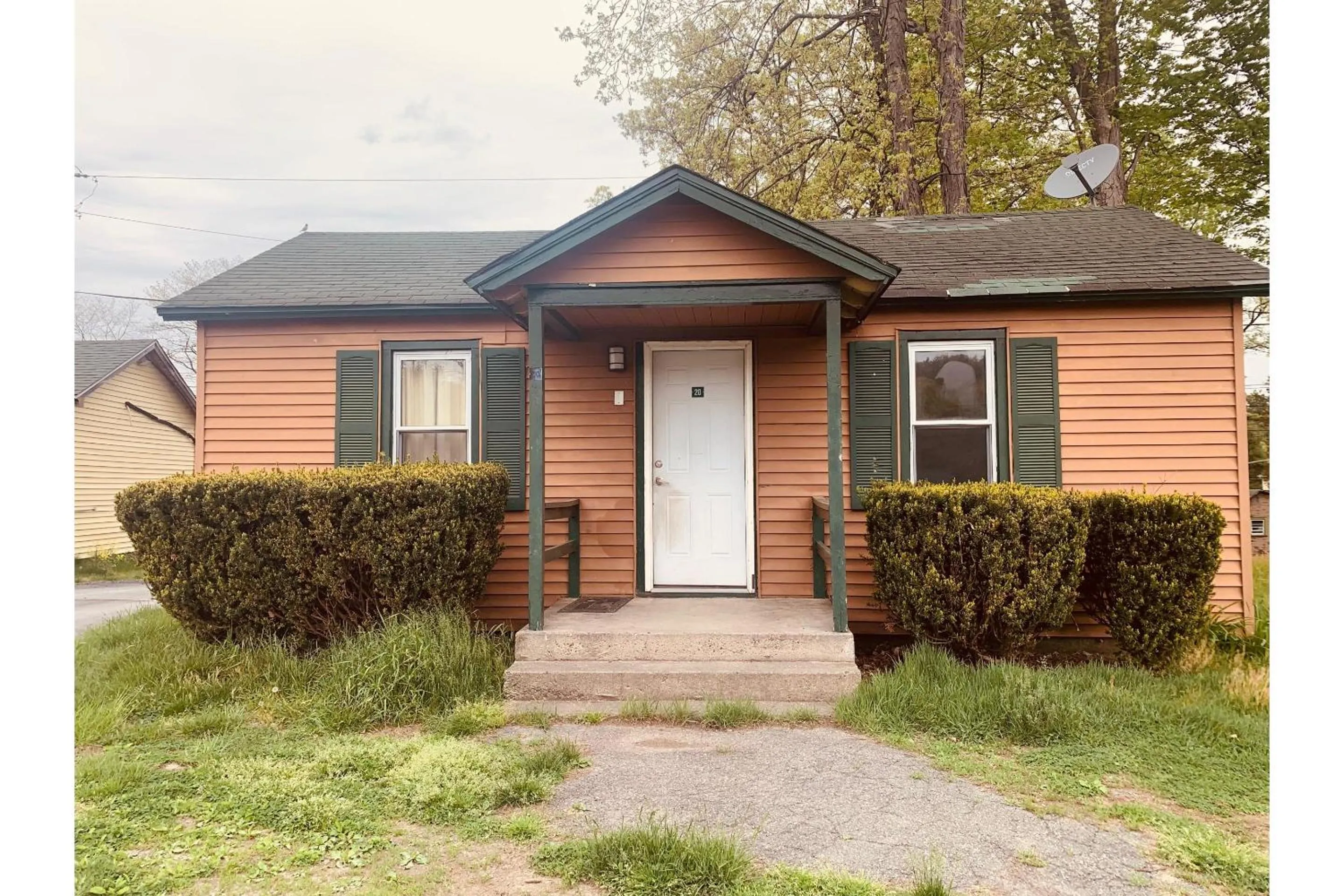 Studio - King in Werry's Cottages and Pub By OYO East Stroudsborg - Weekly Stays