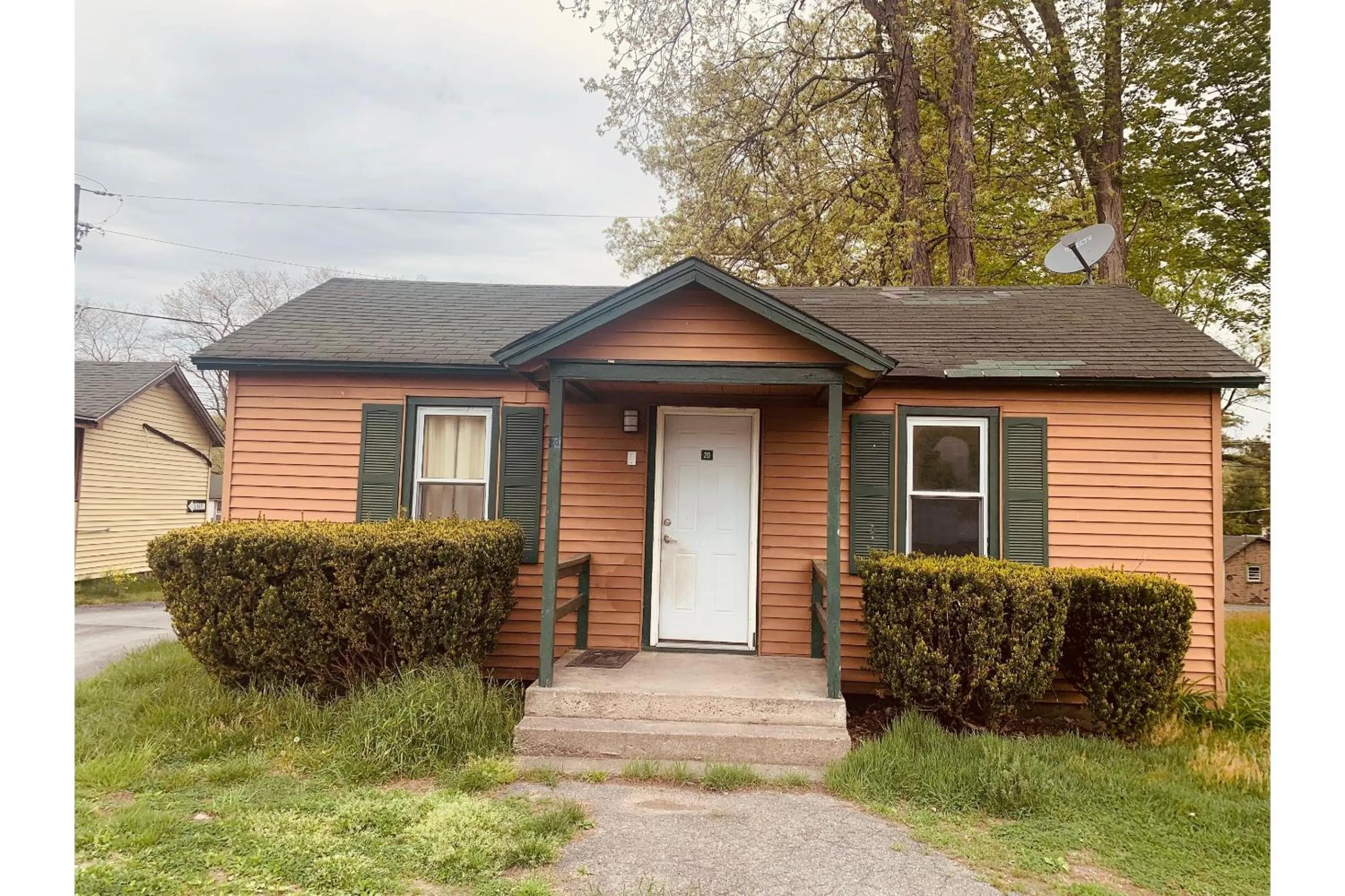 2 Bedroom Cabin in Werry's Cottages and Pub By OYO East Stroudsborg - Weekly Stays