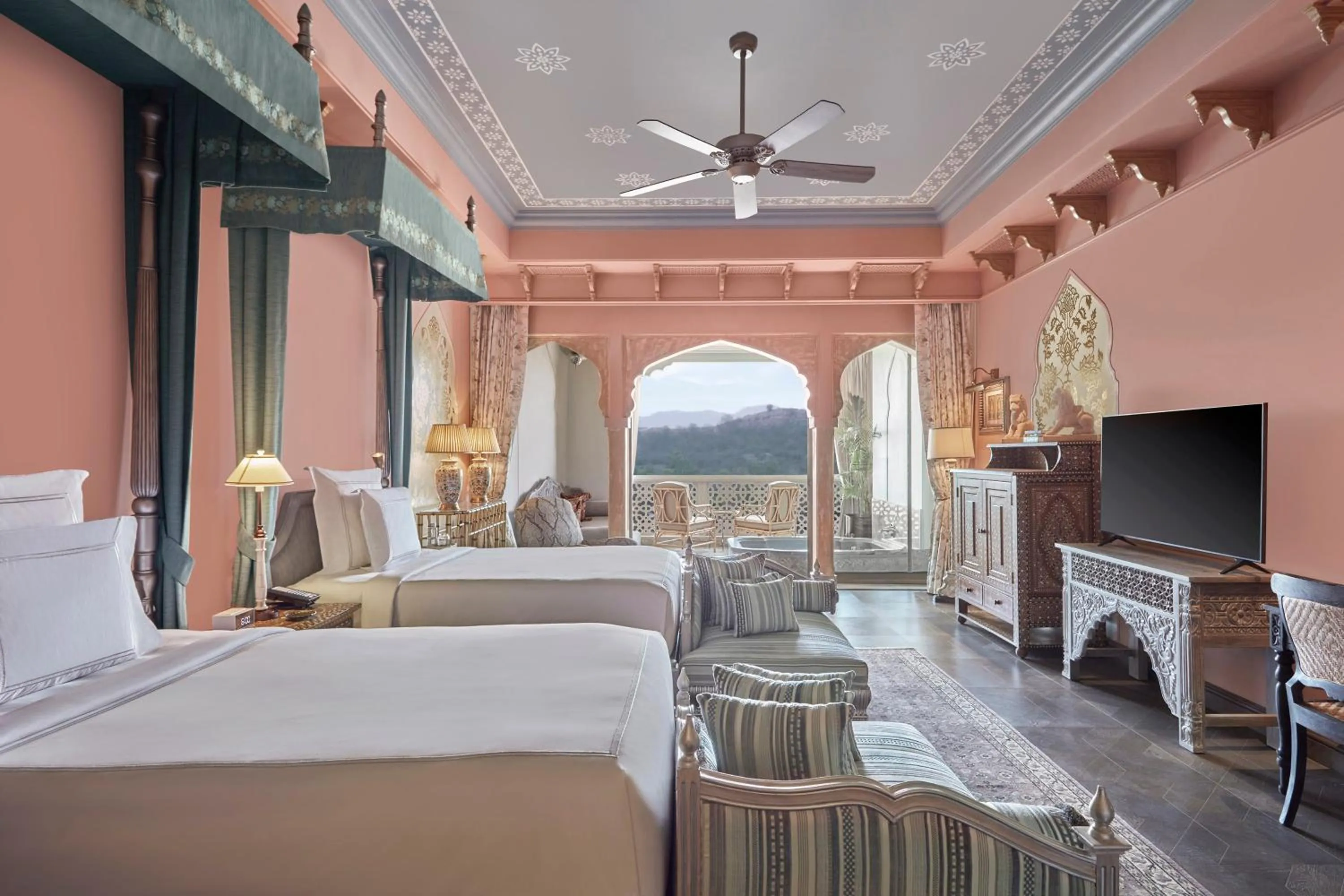 Landmark Room with Twin Bed: INR 3,000 hotel credit on F&B once during the stay. in Raffles Jaipur