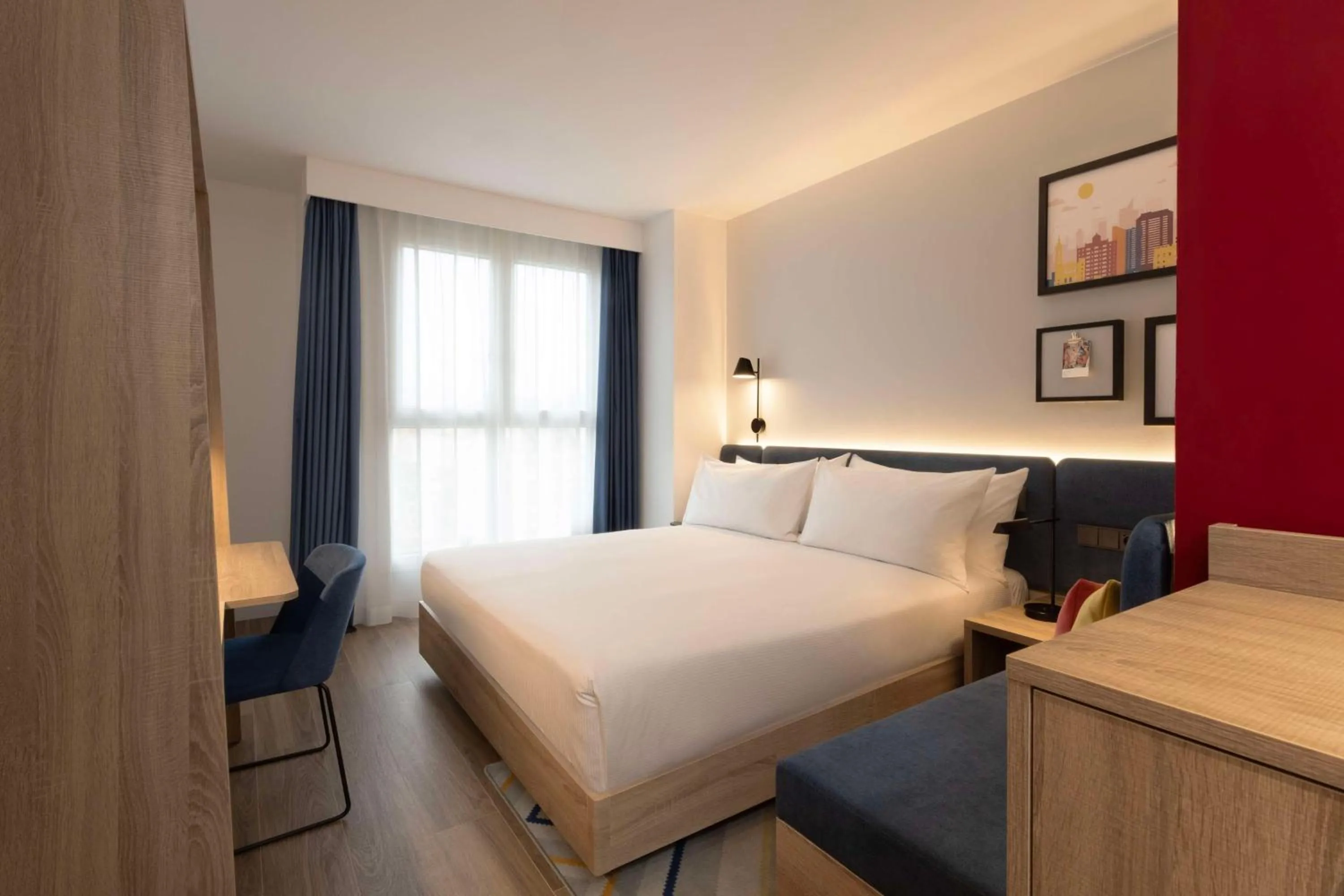 King Room - Mobility Accessible  in Hampton By Hilton Malaga Martiricos