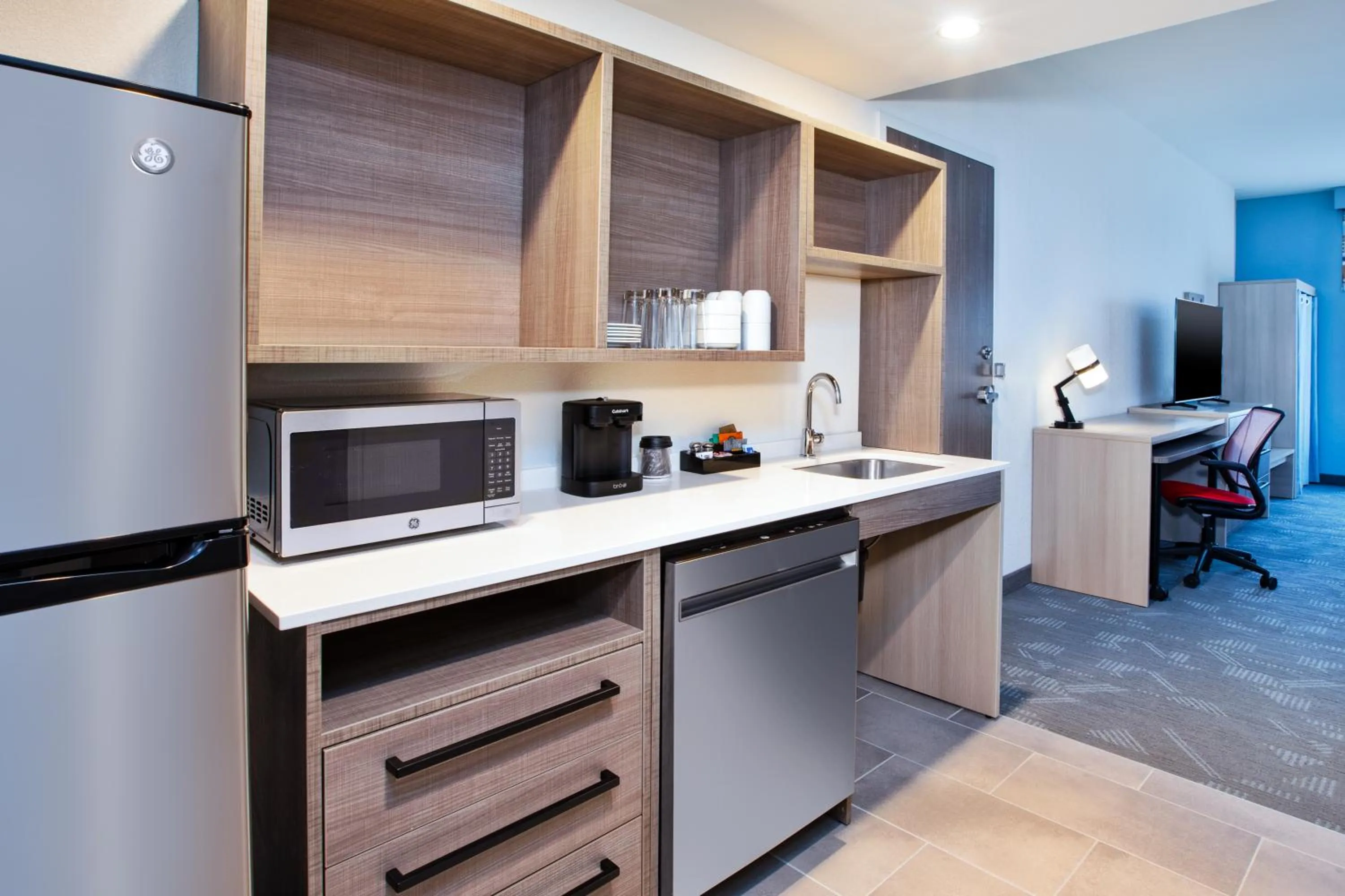 One-Bedroom King Suite in Home2 Suites By Hilton Grand Rapids Northeast