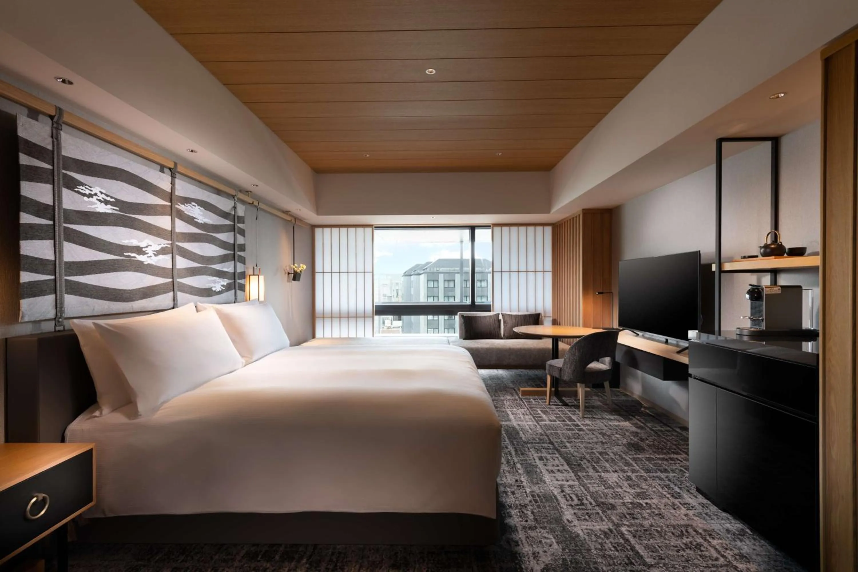 Executive King Room in Hilton Kyoto