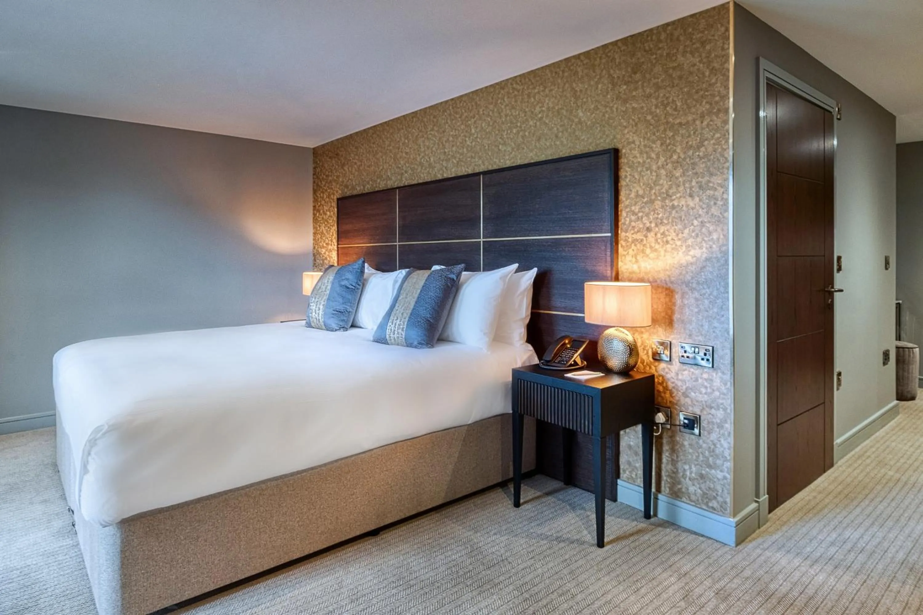 Bunkers Double or Twin Room in Aldwark Manor Estate