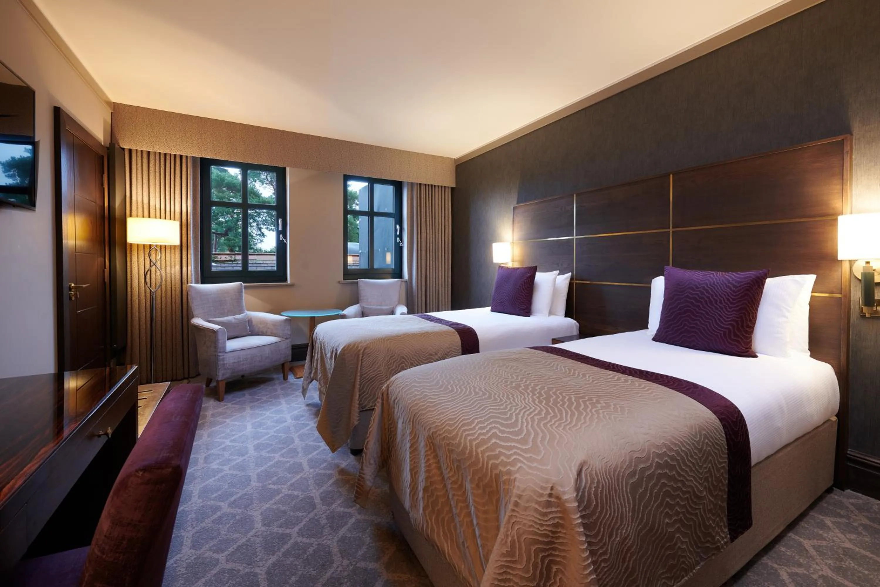 Classic Twin Room in Aldwark Manor Estate