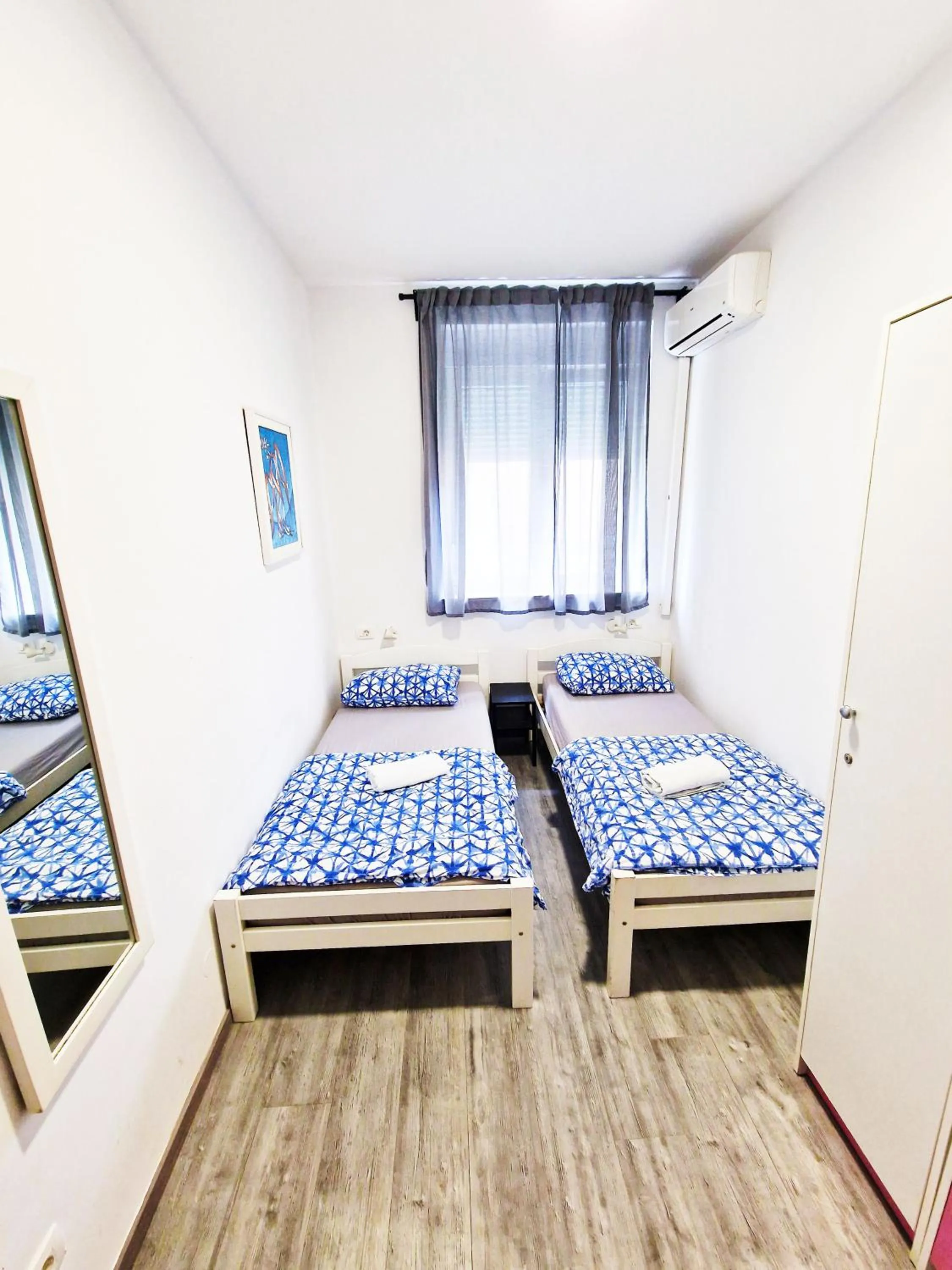Standard Twin Room with Shared Bathroom in Croparadise Hostel