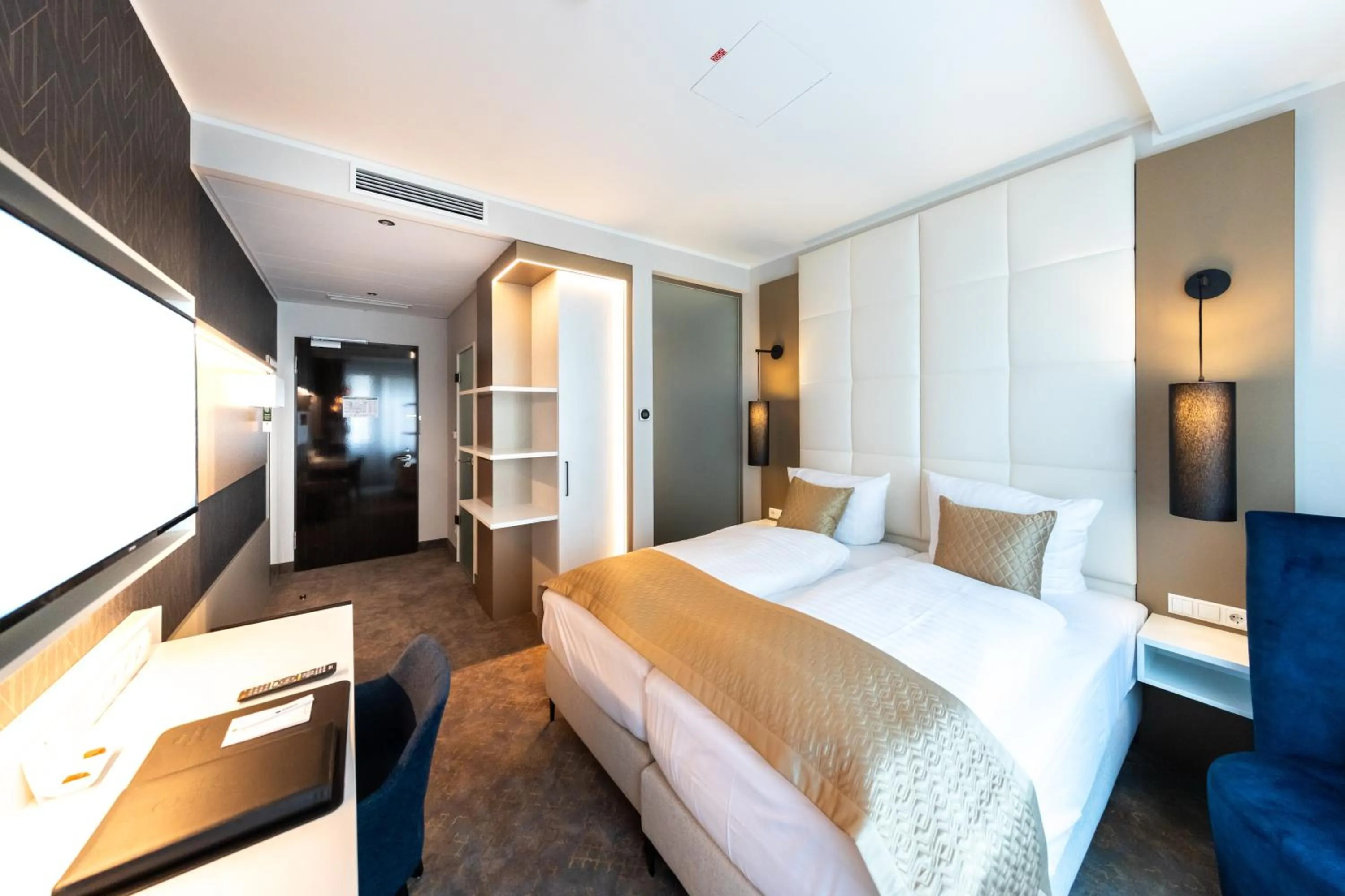 Large Double Room with City View in Best Western Premier Royal Blue - Adult only