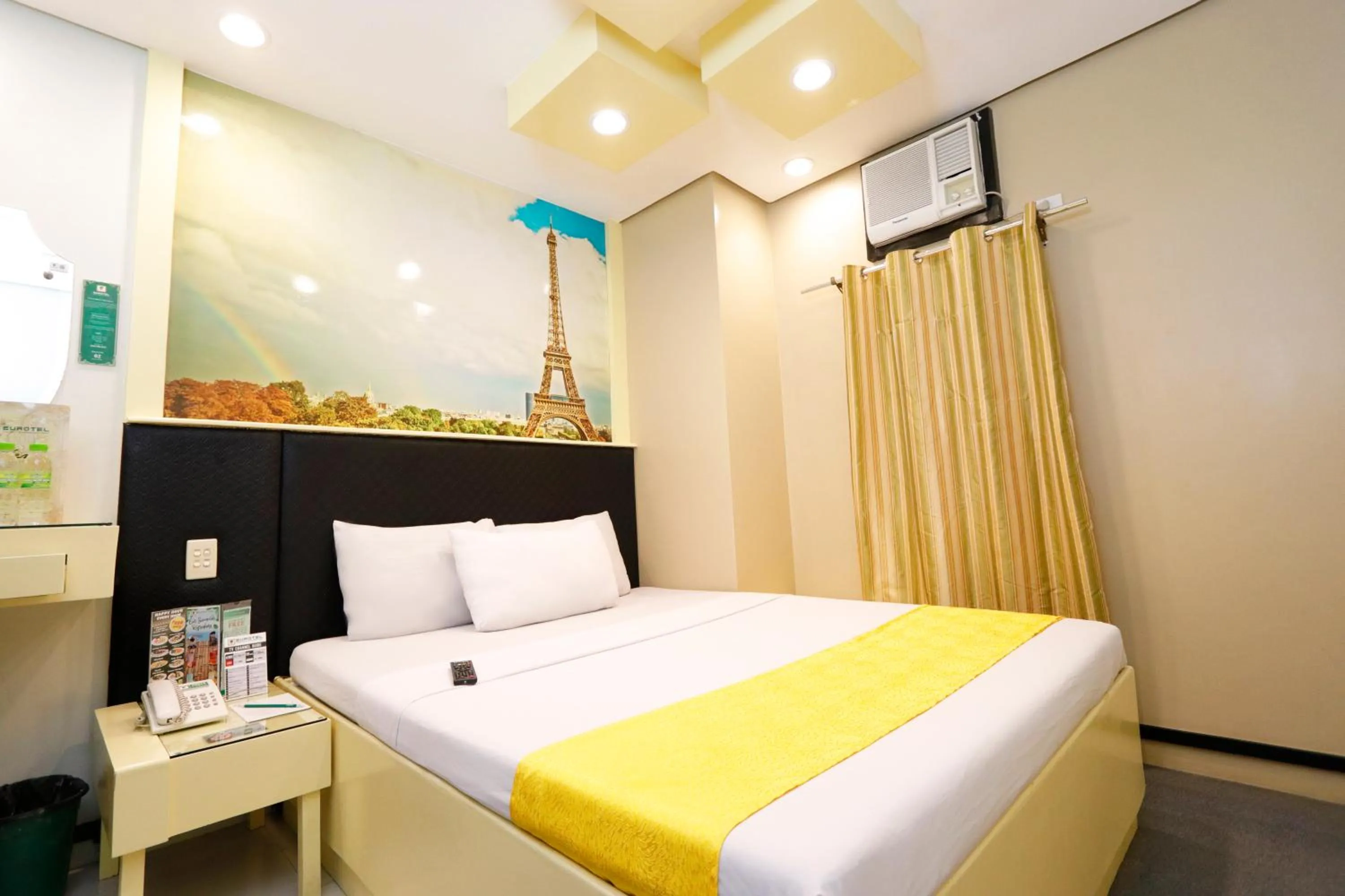 Studio in Eurotel Las Pinas