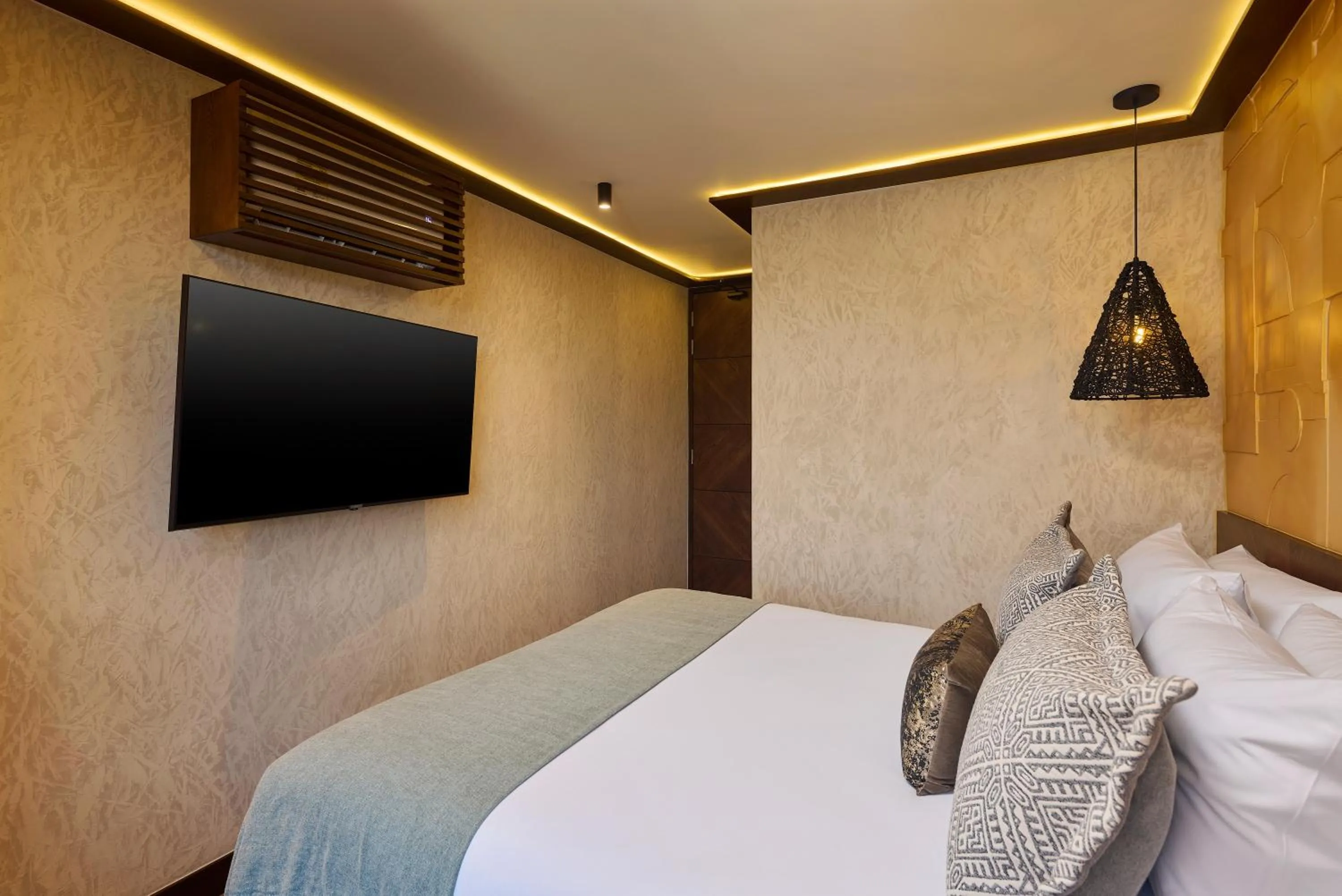 Superior Suite in Golden Valley Hotel