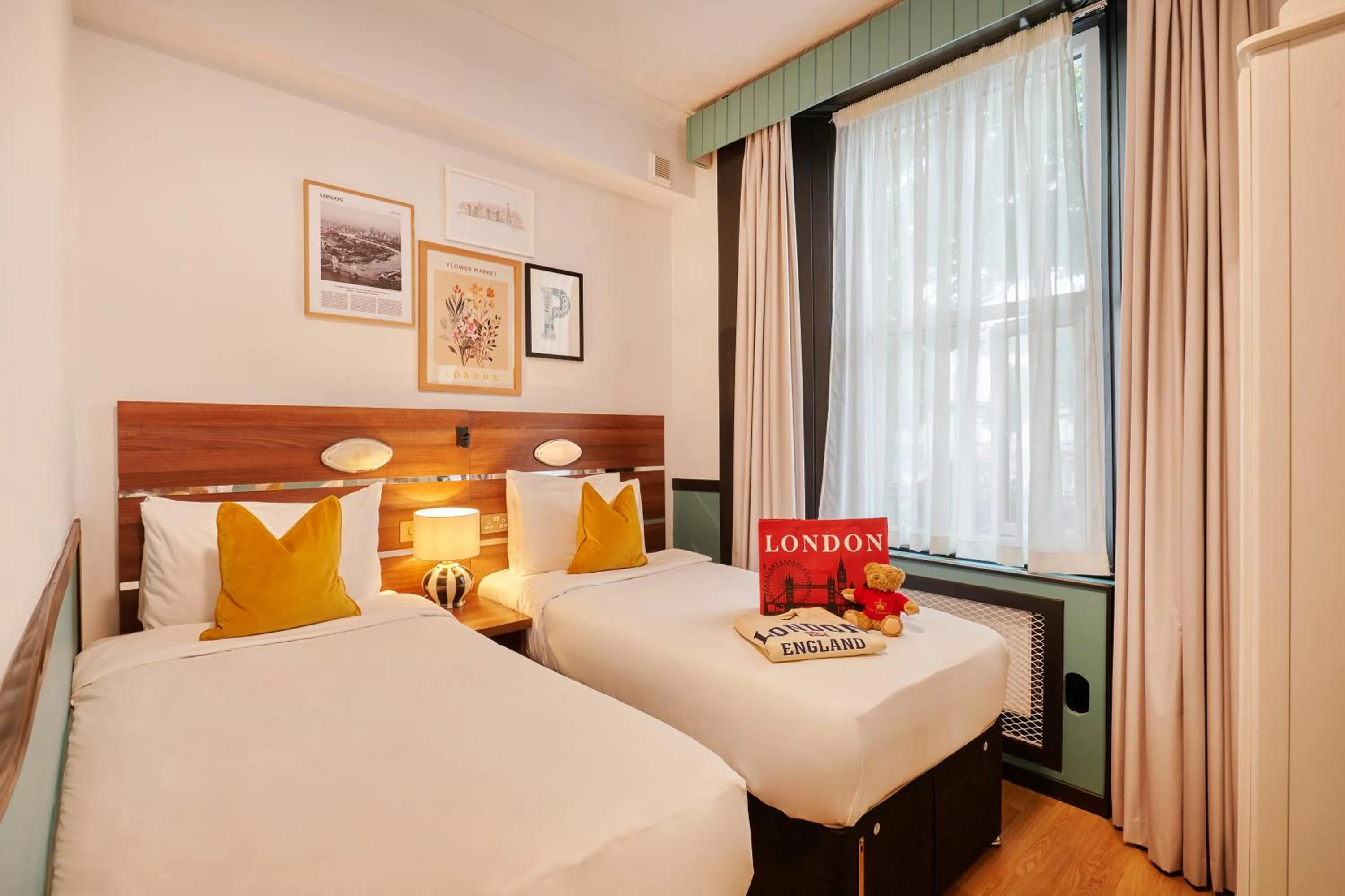 Twin Room in Huttons Hotel, Victoria London