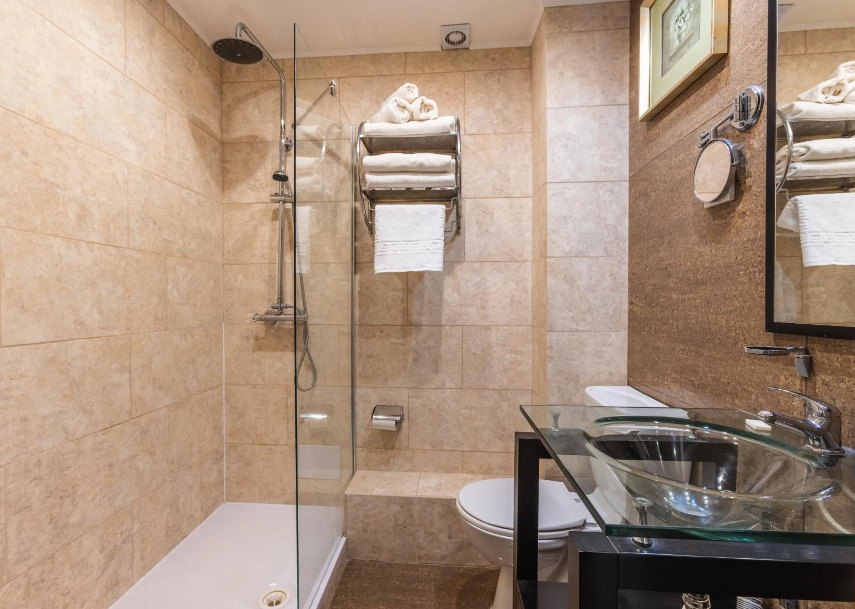 Double Room in Durrant House Hotel