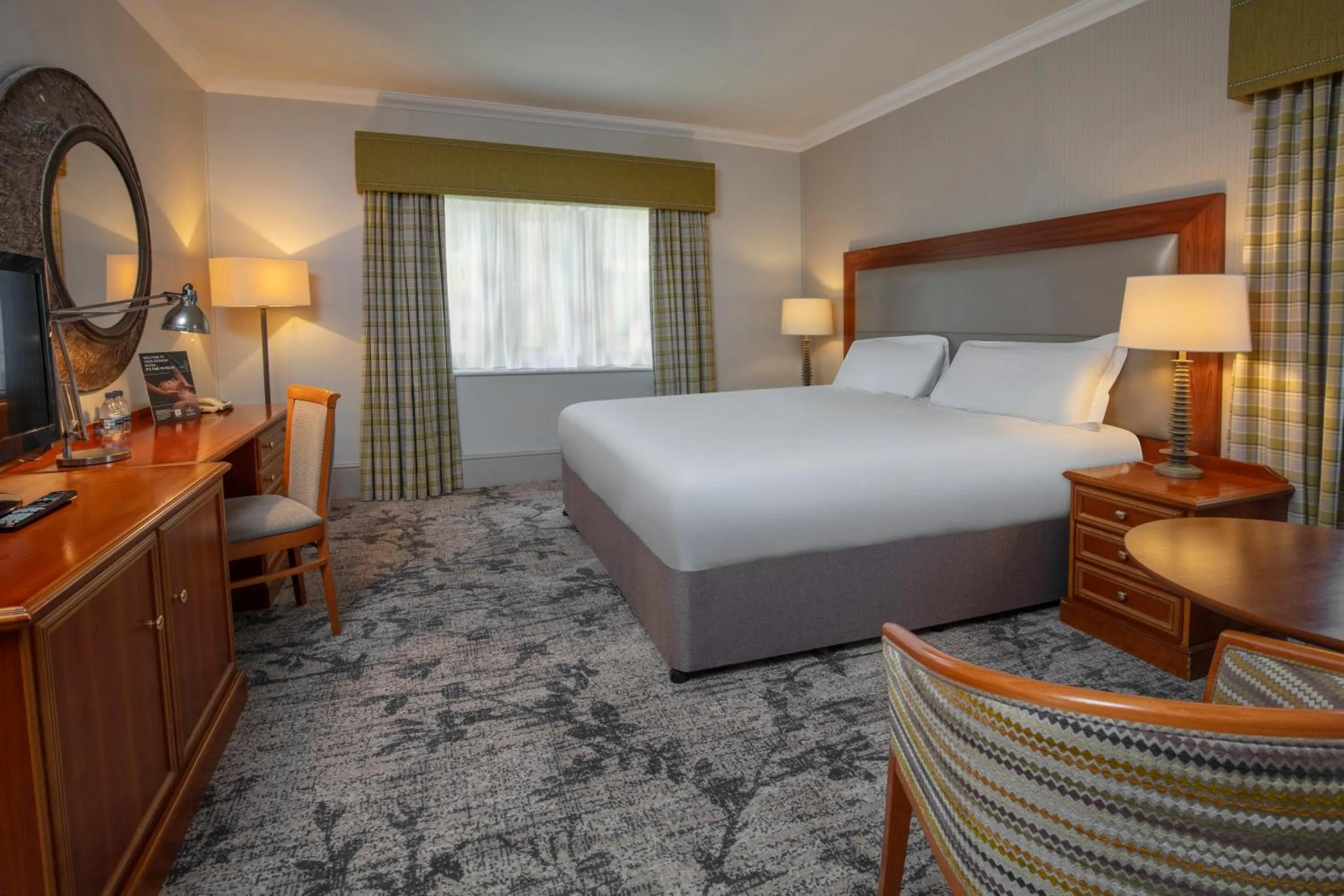 Classic King Room in Dunston Hall Hotel, Spa & Golf Resort