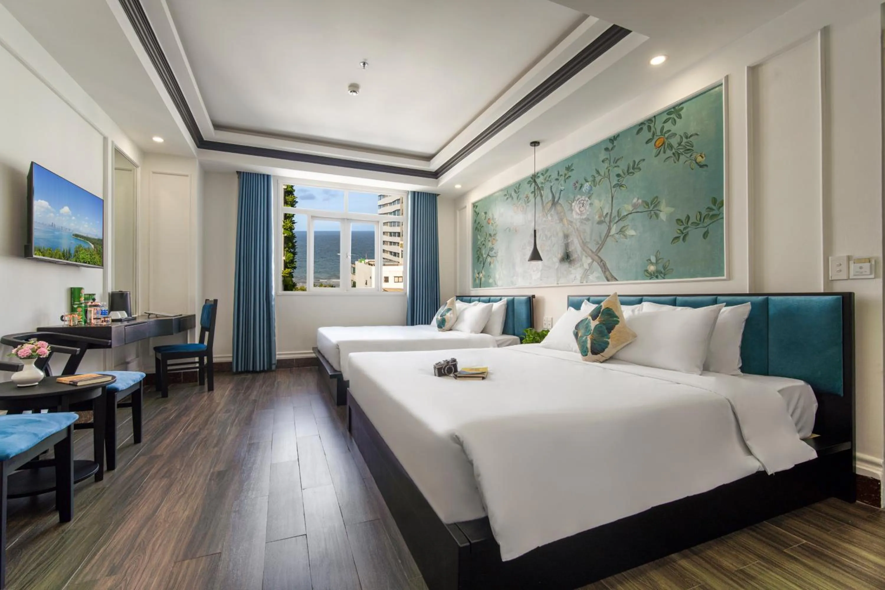 Deluxe Family with City View in Elites Hotel