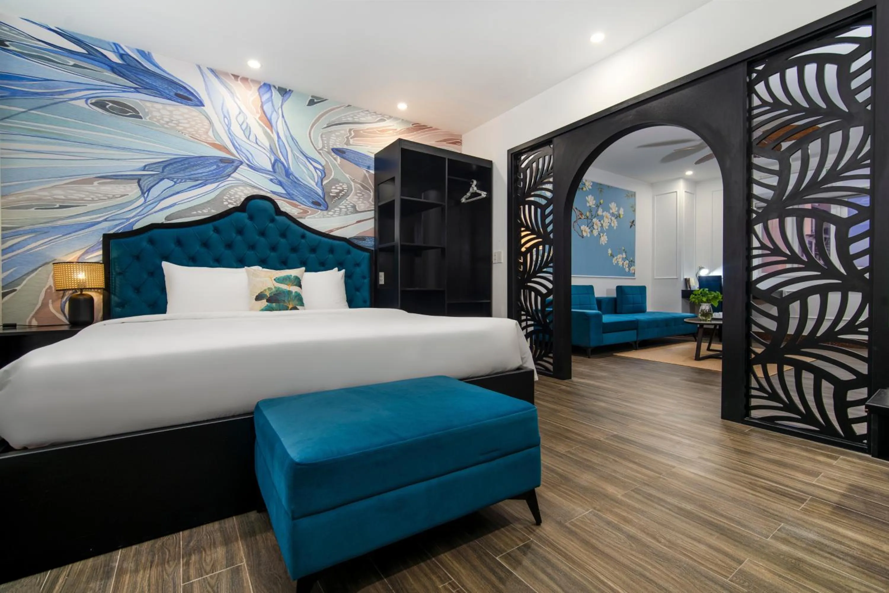 Deluxe Suite with Sea View in Elites Hotel