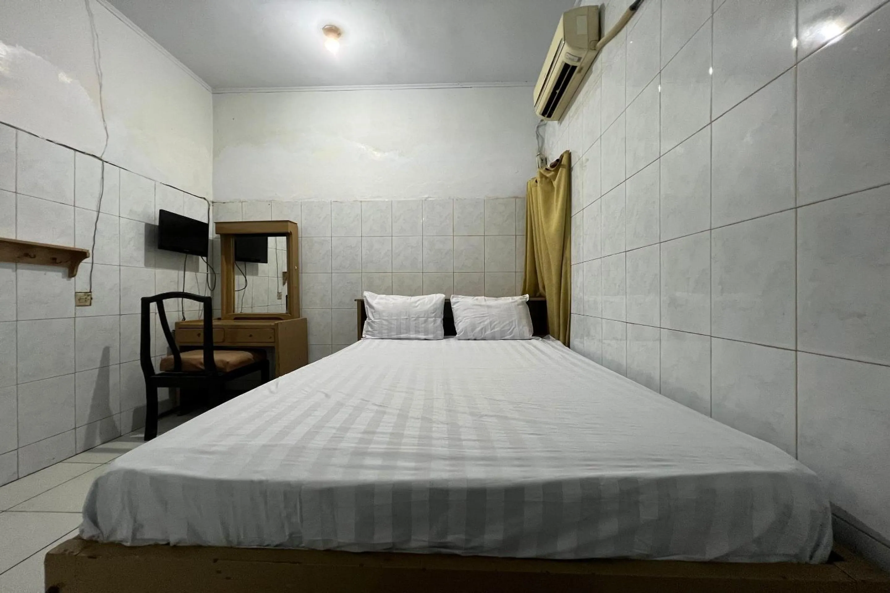 Standard Double Room in Hotel O Kost Stan
