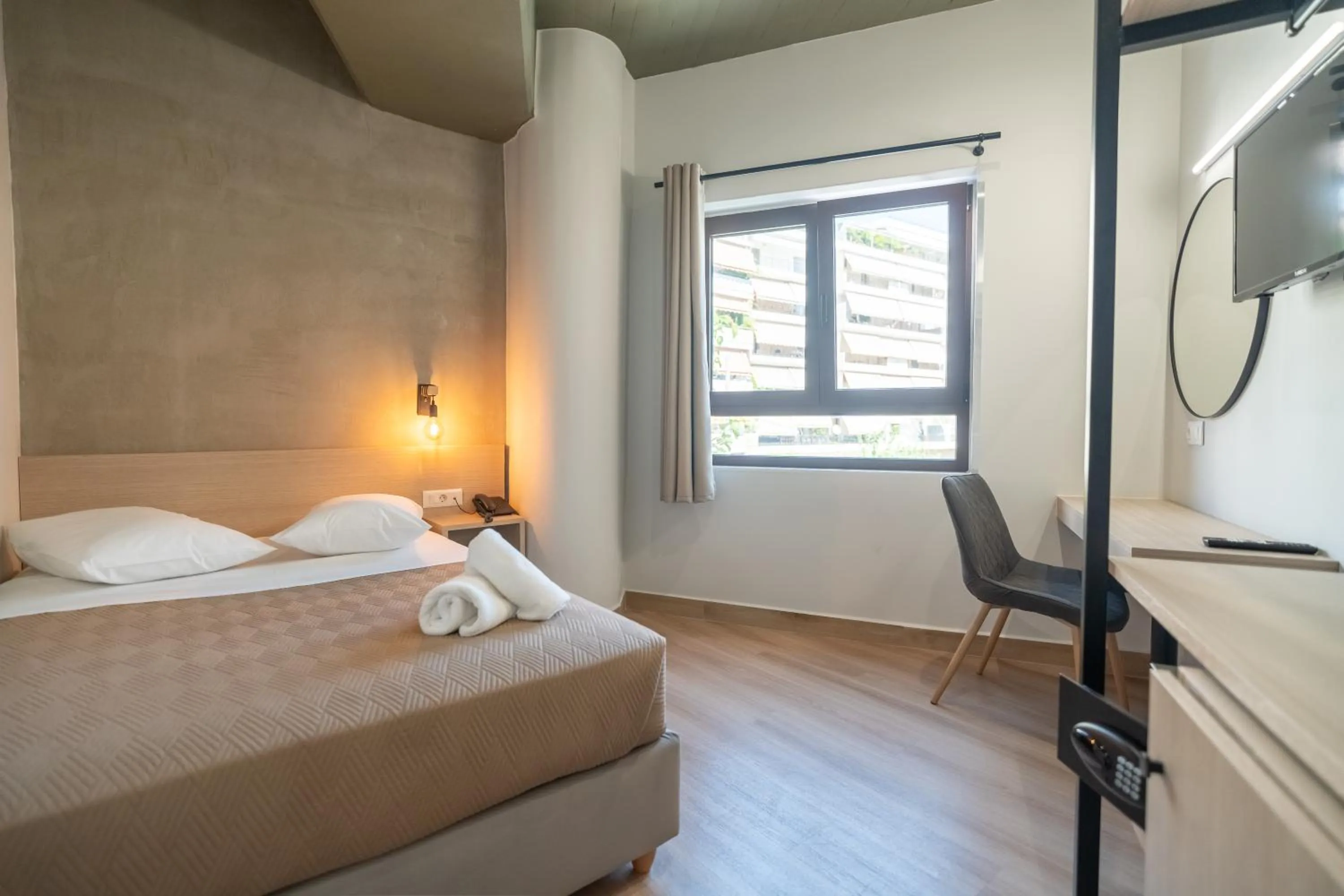 Double Room with Shared Bathroom in Athens Hawks Urban