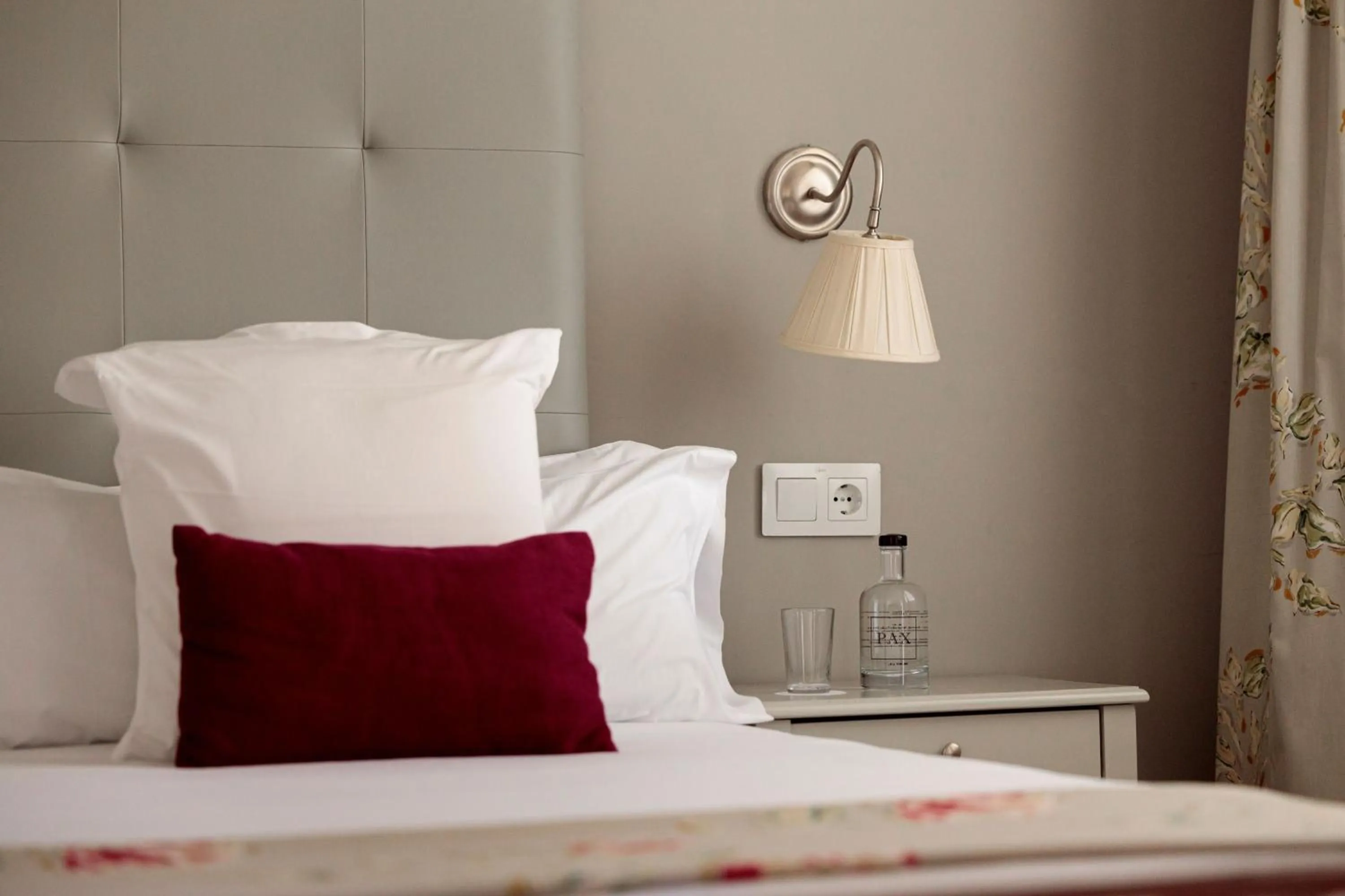 Superior Double or Twin Room with Terrace - single occupancy in Hotel PAX Torrelodones