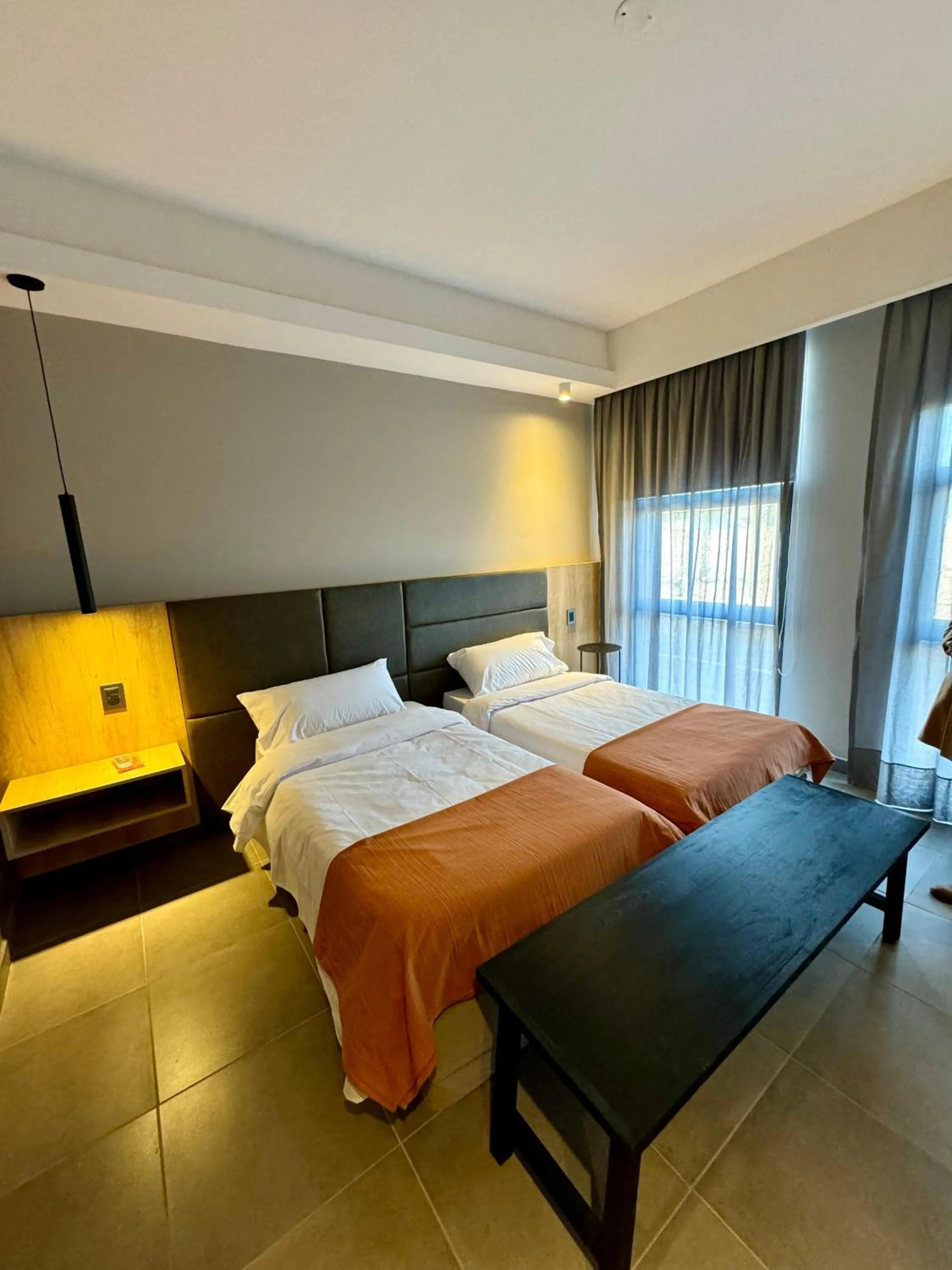 Twin Room - single occupancy in Amerian Chacras de Coria