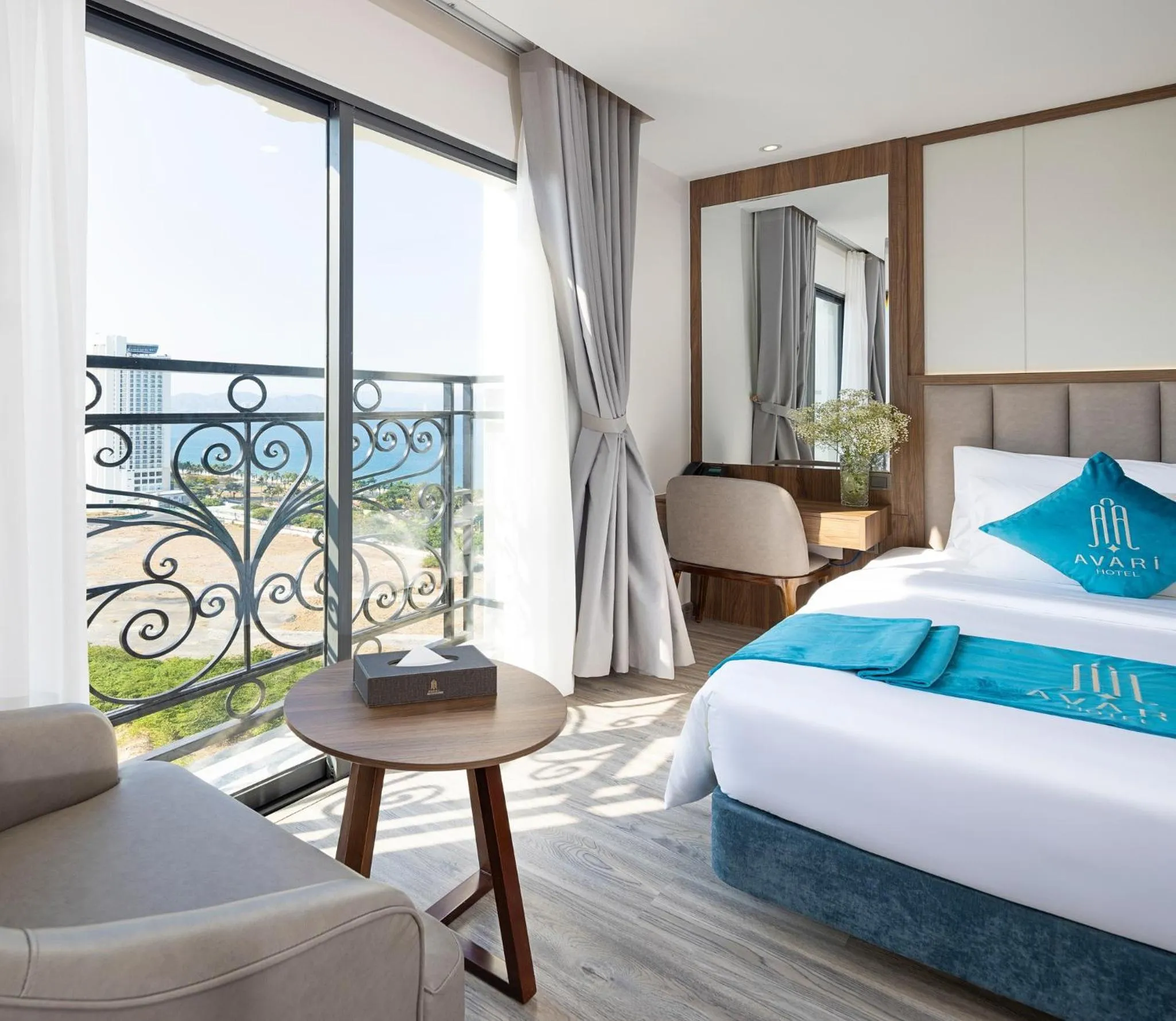 Deluxe Twin Room with Sea View - single occupancy in Avari Hotel
