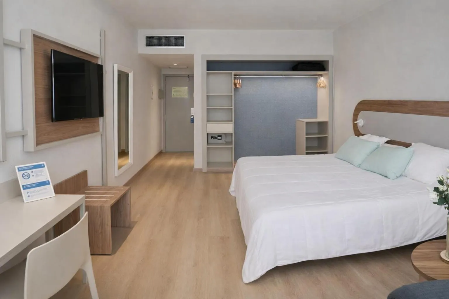 Superior Double Room in Beatriz Costa & Spa