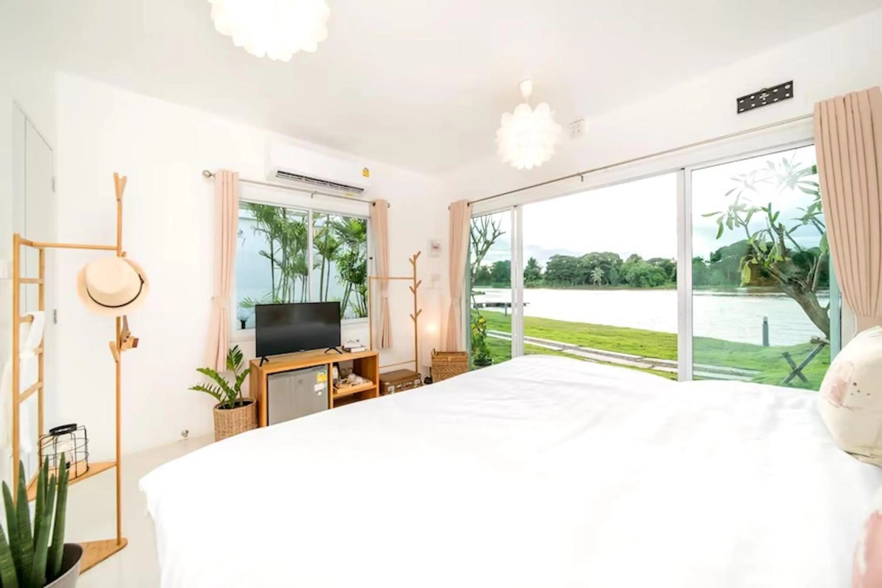 Room River Front in The Campster Kanchanaburi