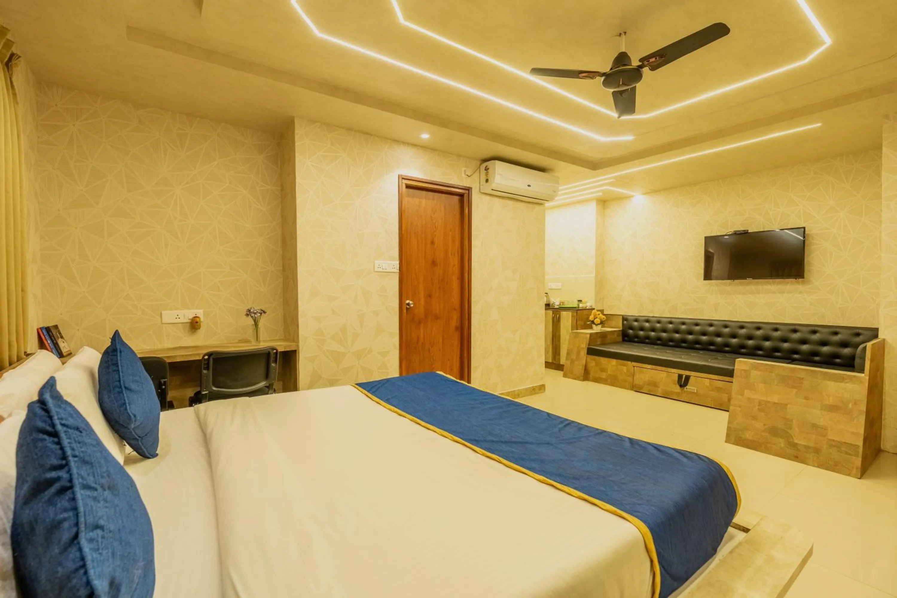 Holiday Home in Seasons Suites Koramangala