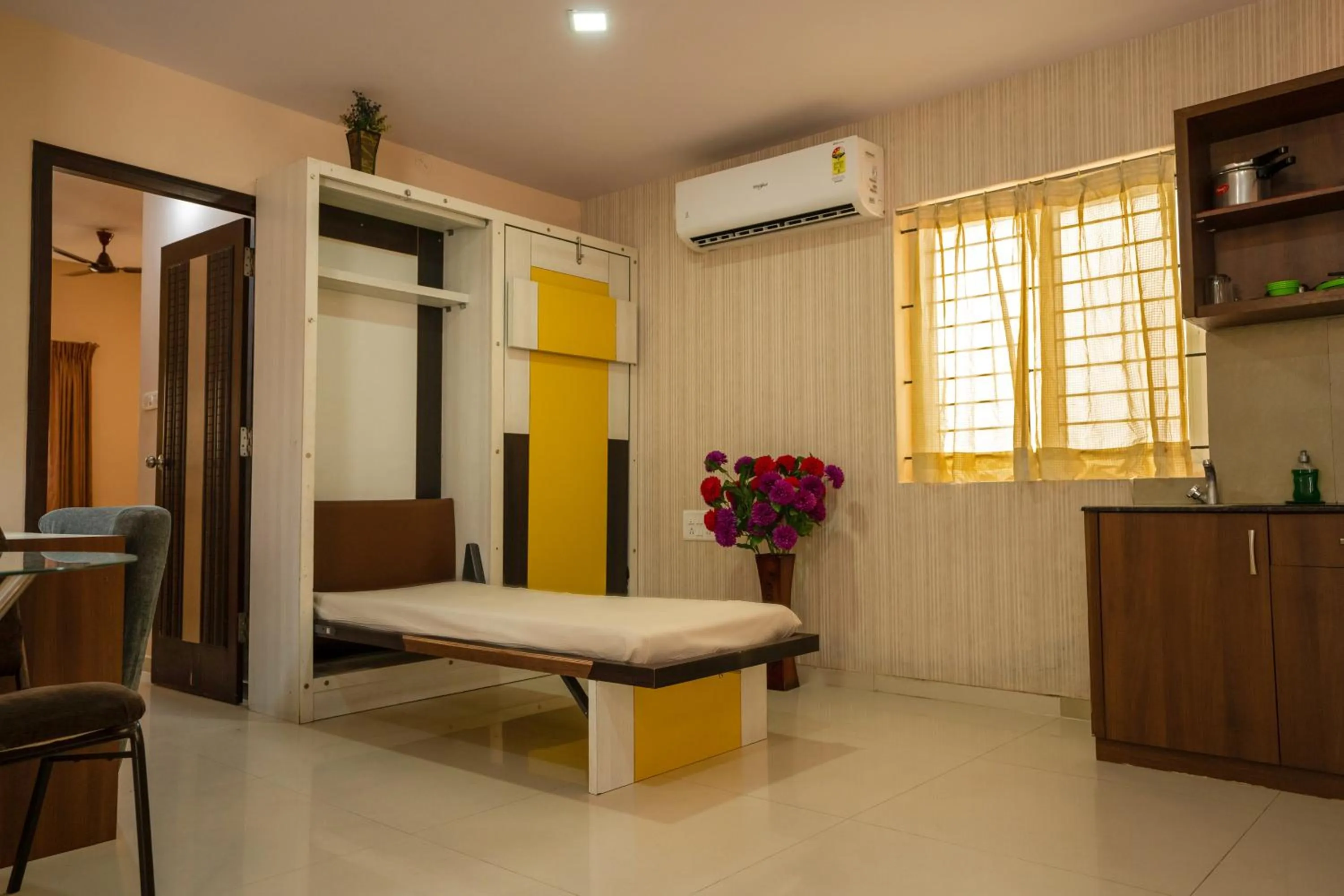 Loft in Seasons Suites Koramangala