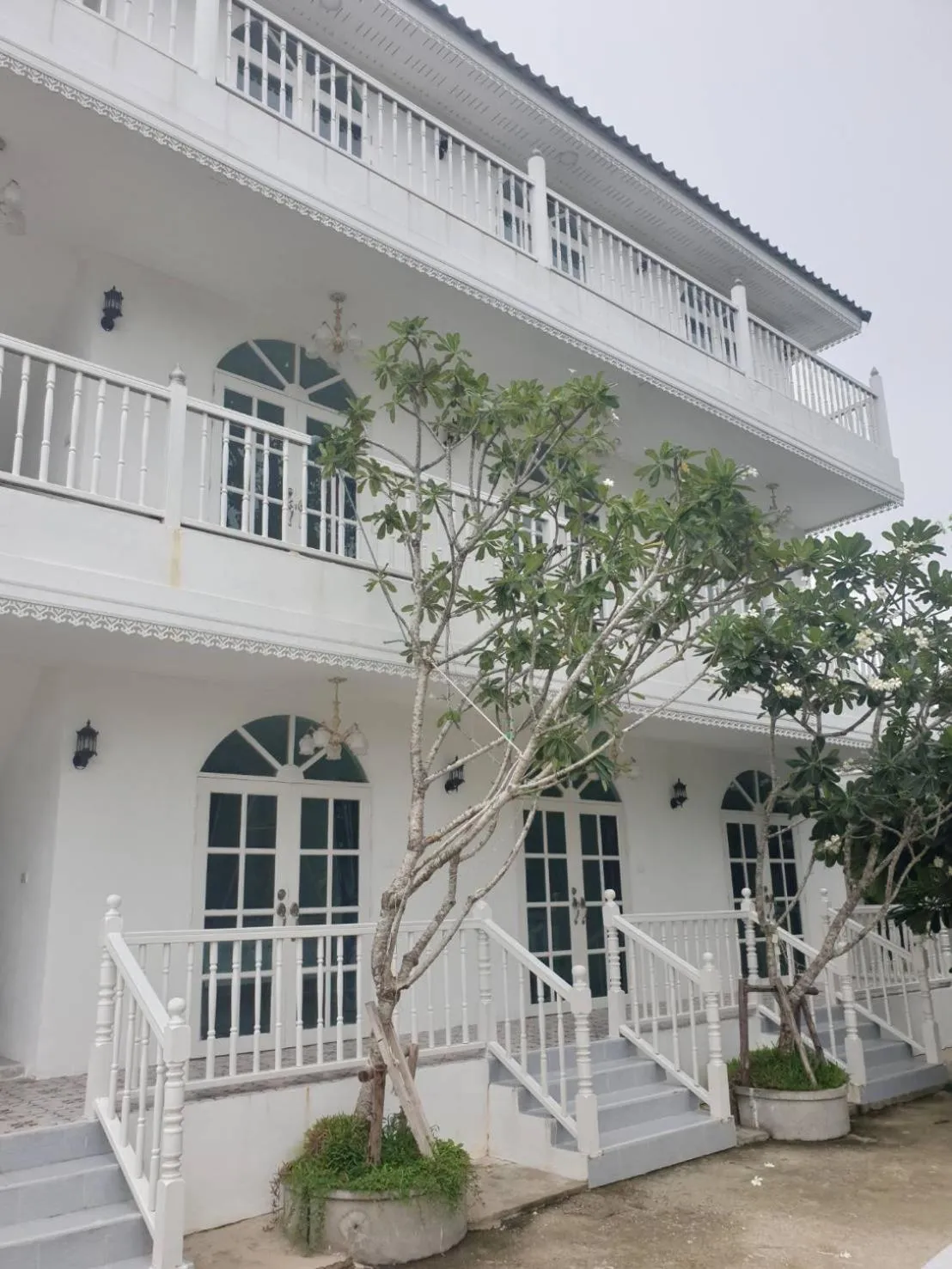 Bananaleaf Wedding Cafe & Resort