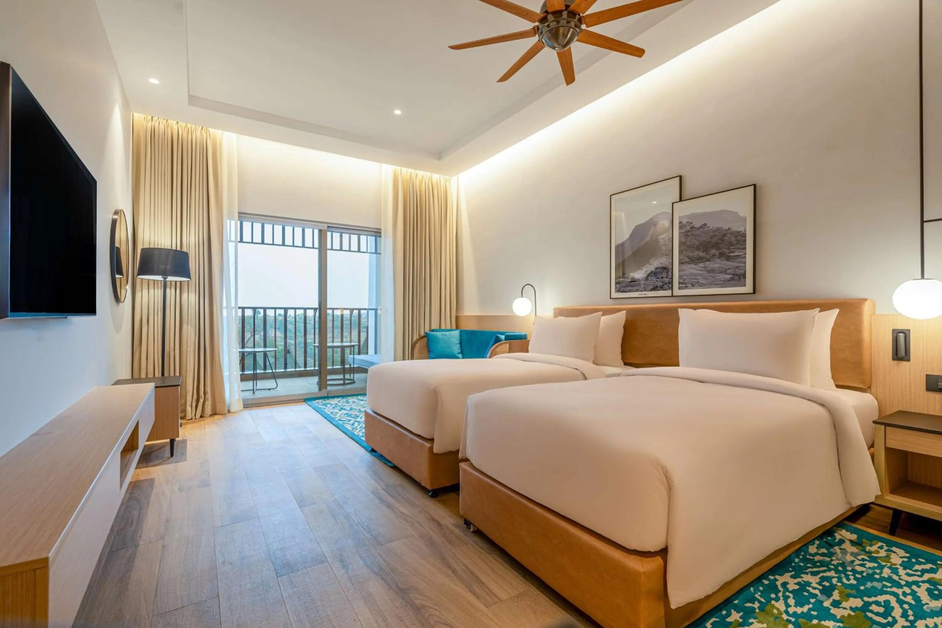 Deluxe Double or Twin Room in Radisson Resort Hatgad Saputara