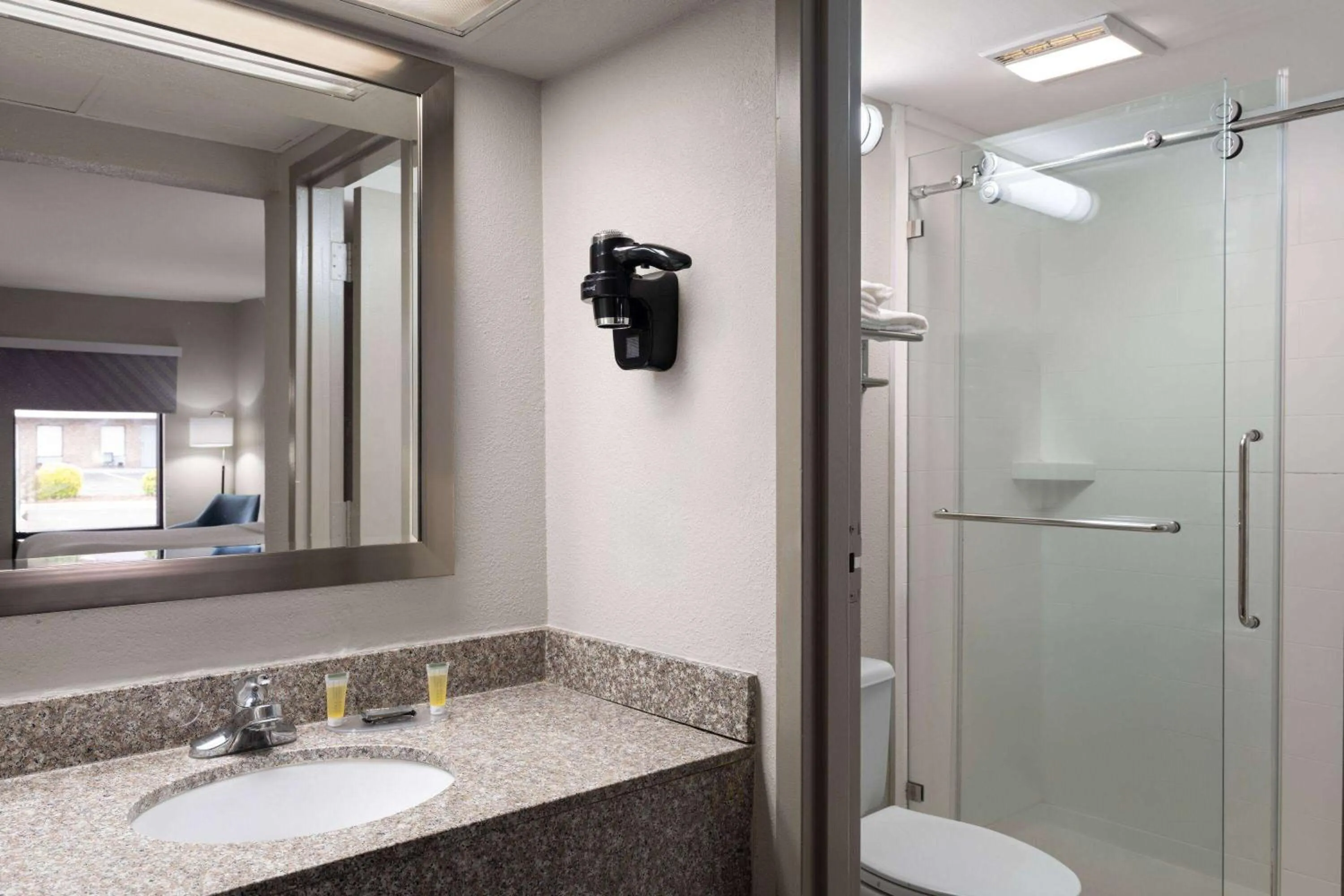 Standard King Room - Non-Smoking  in Days Inn by Wyndham Weldon Roanoke Rapids