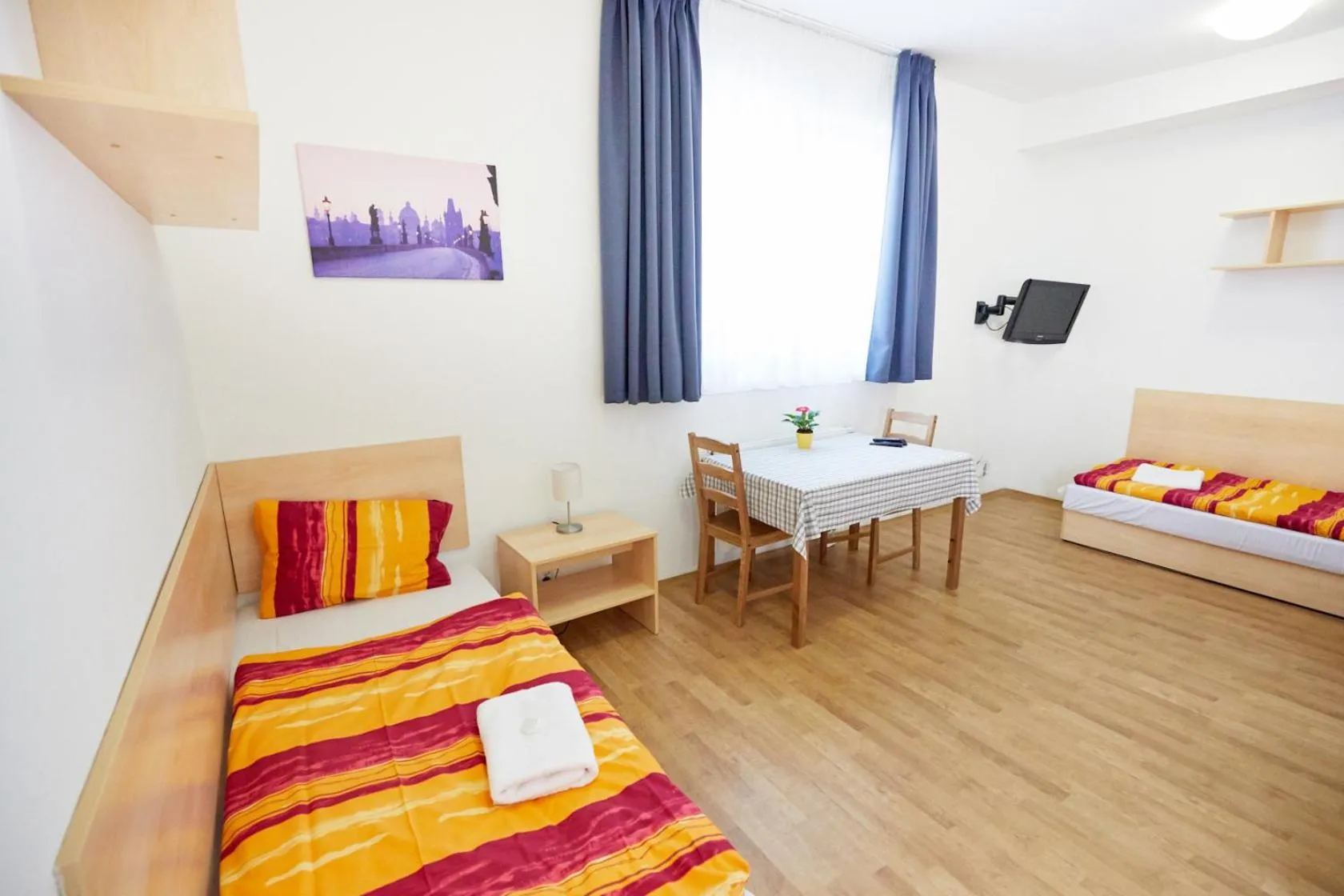 Twin Room in University Hotel