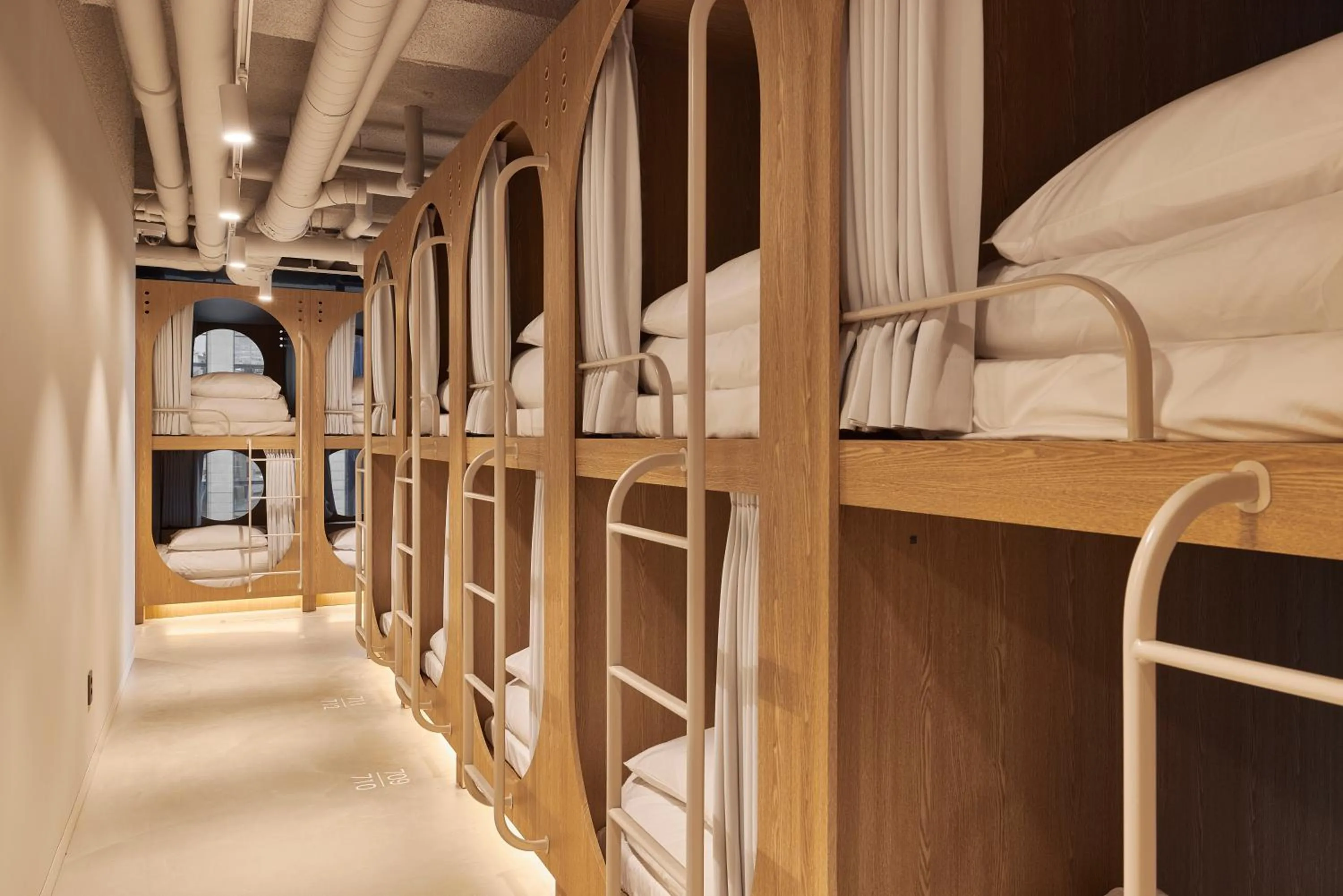 Man Capsule in HOTEL DRIP&DROP, Myeongdong