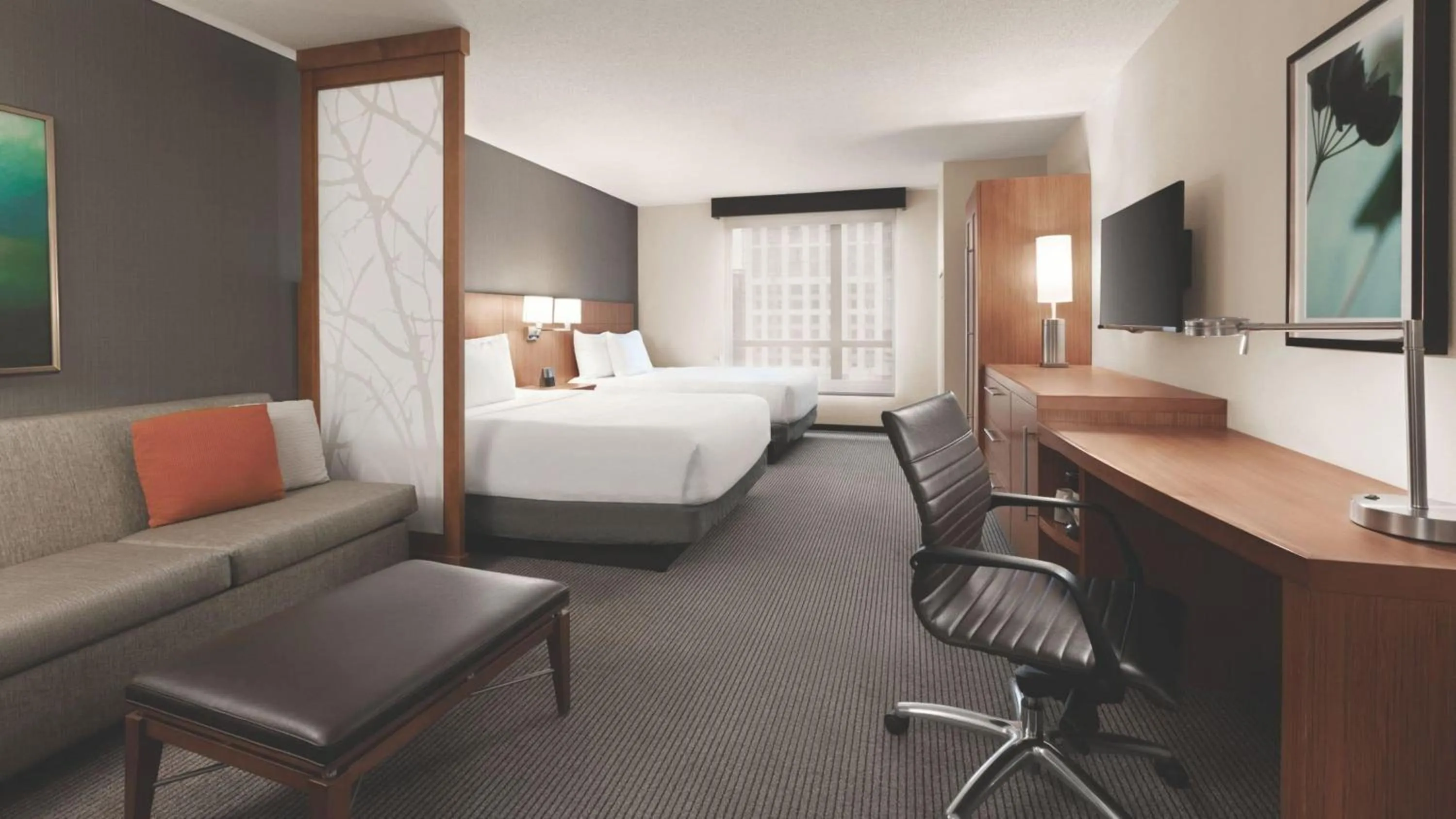 Queen Room with Two Queen Beds and Roll-In Shower - Disability Access in Hyatt Place Baltimore Inner Harbor