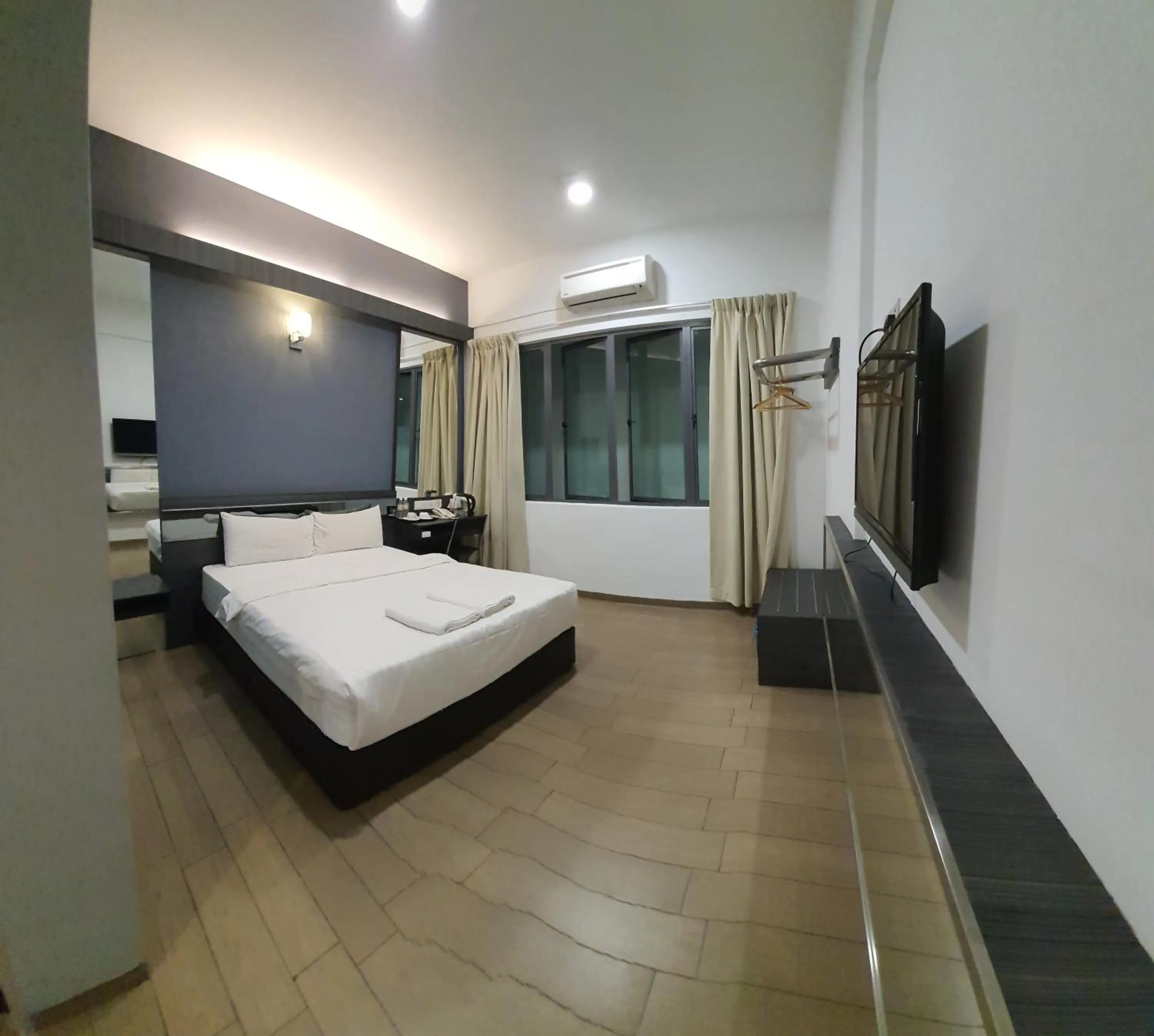 Standard Queen Room in Hotel Golden View Nilai