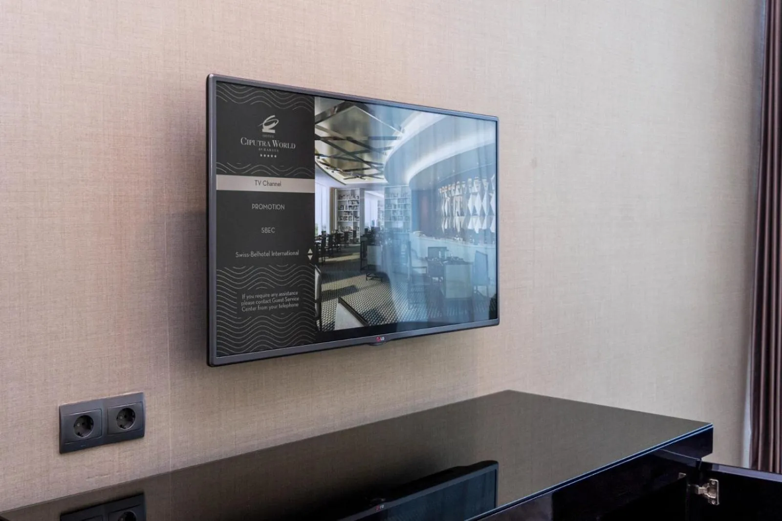 Superior Deluxe Twin Room in Hotel Ciputra World Surabaya managed by Swiss-Belhotel International