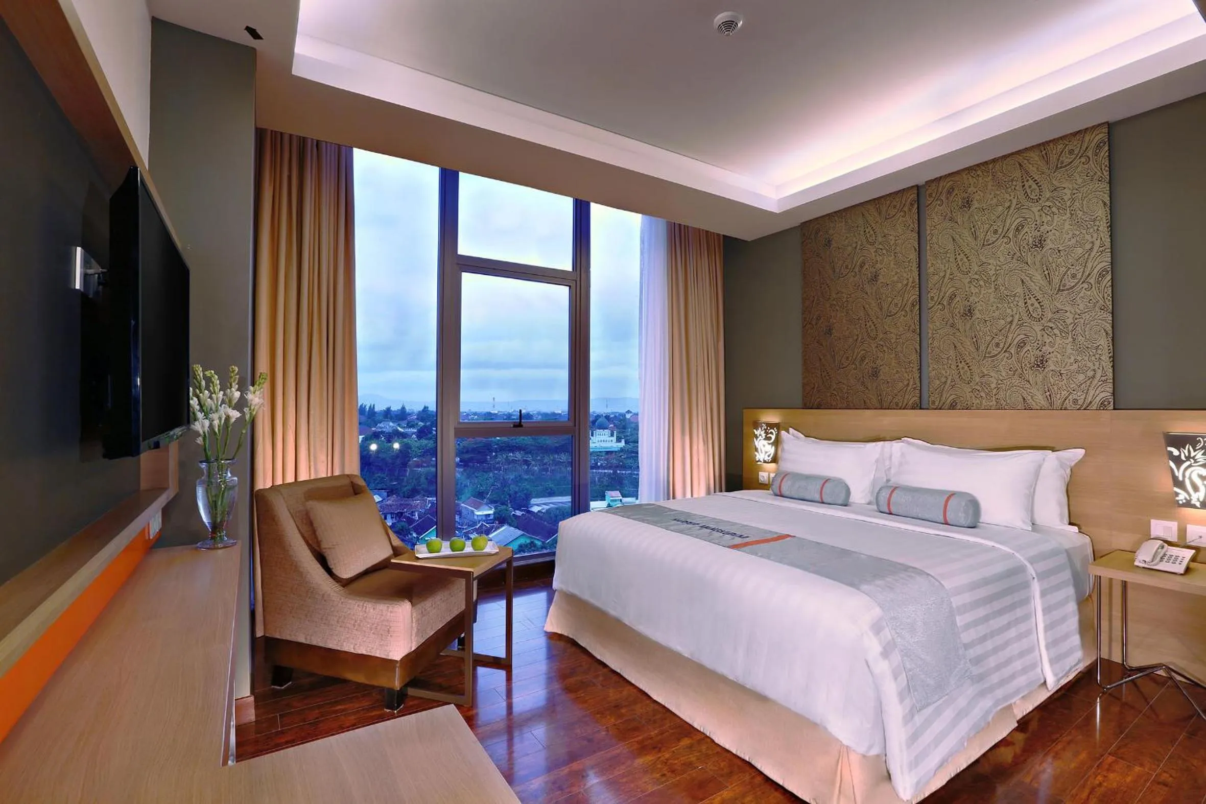 Deluxe Double Room in Harper Malioboro Yogyakarta by ASTON