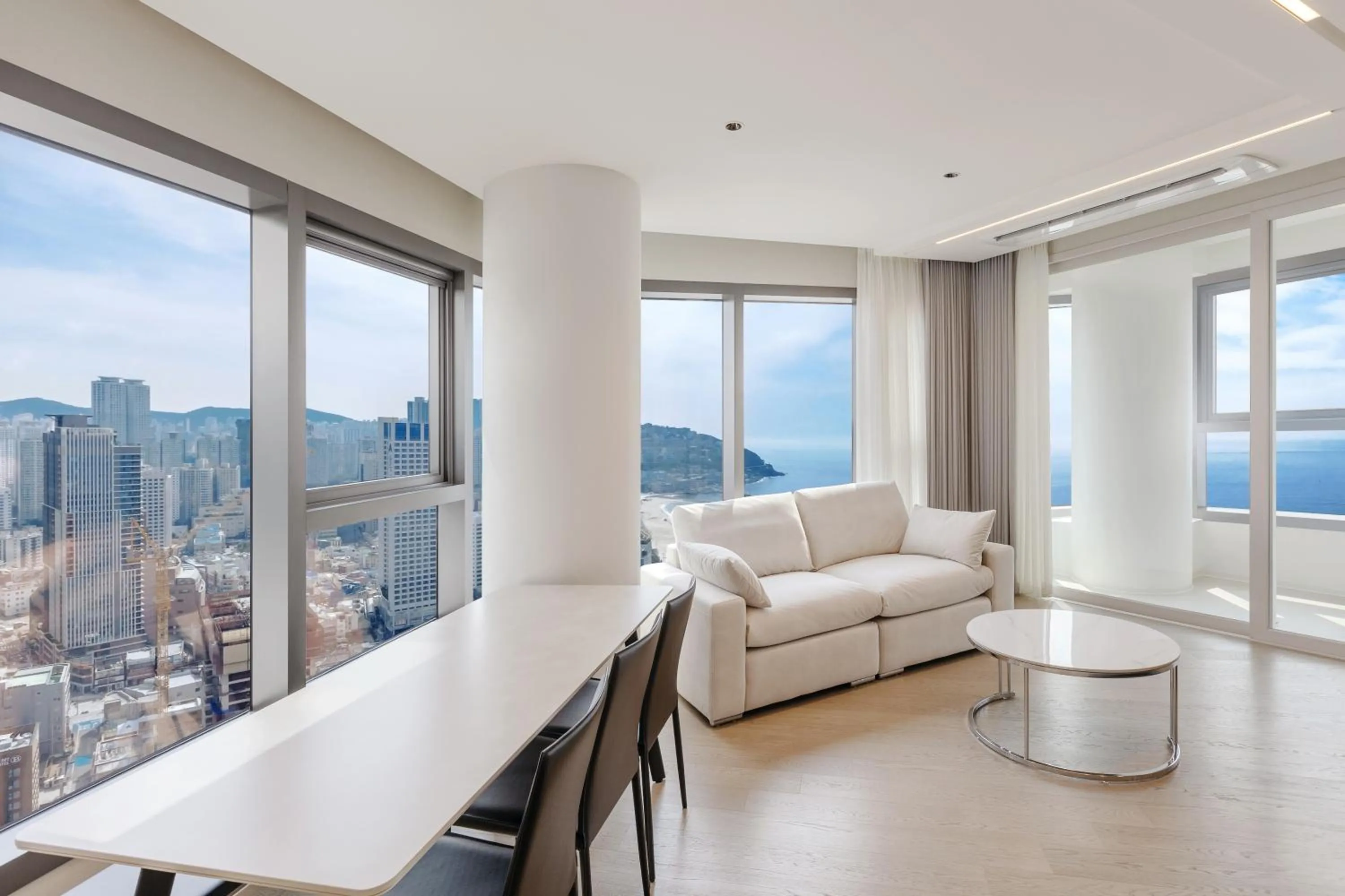 Royal Suite with Ocean View in NewCZ Haeundae Residence