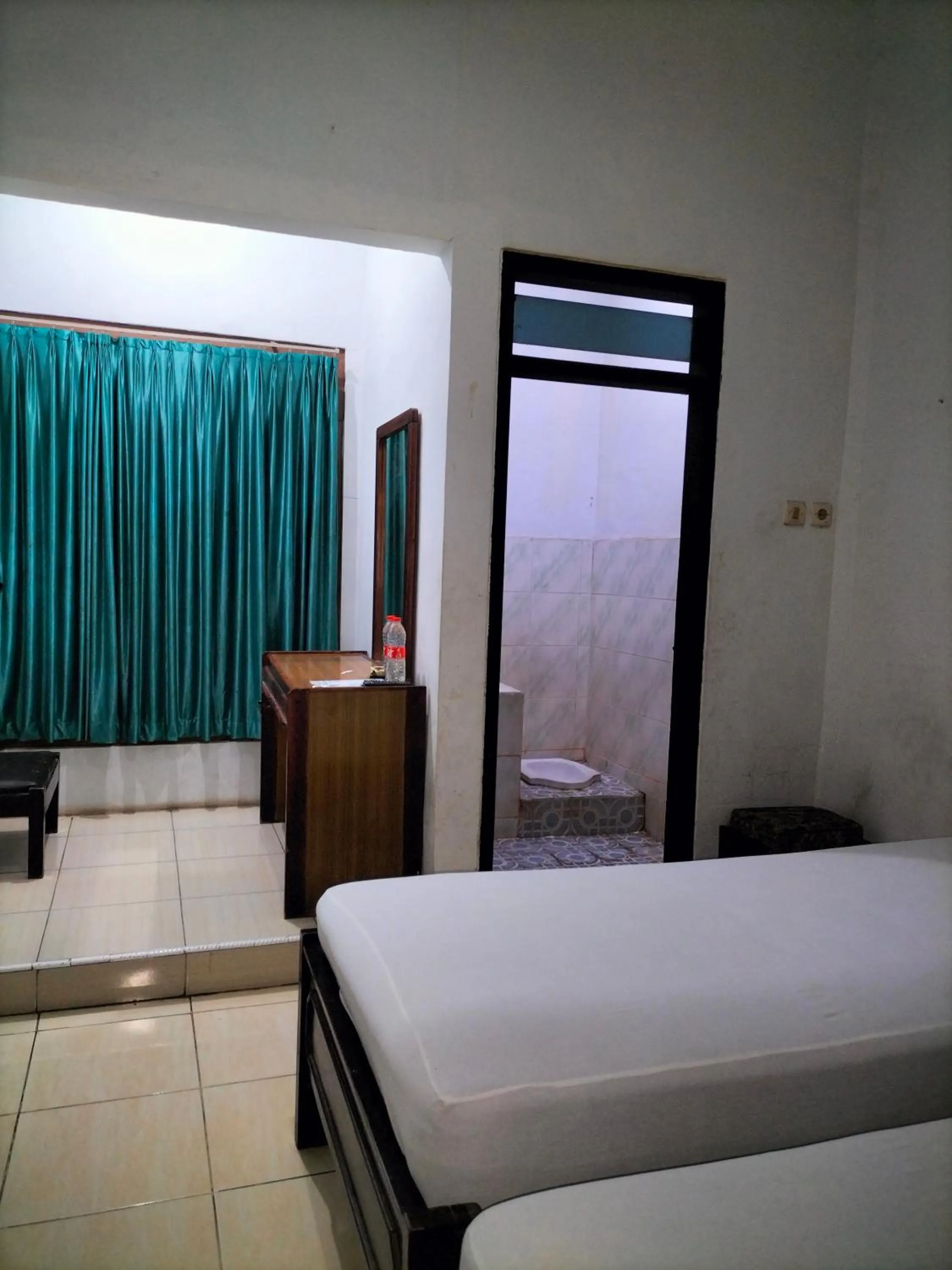Standard Double or Twin Room in Hotel Kudus Permata