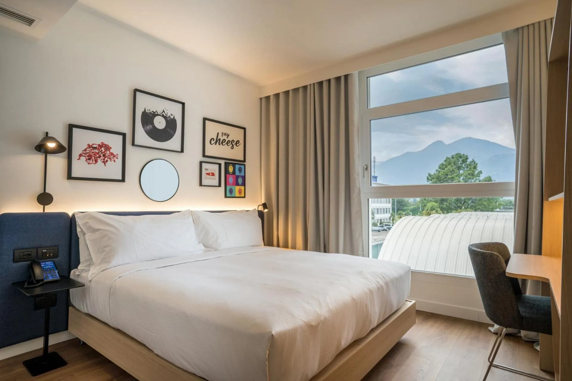 Queen Room with View in Hampton By Hilton Locarno