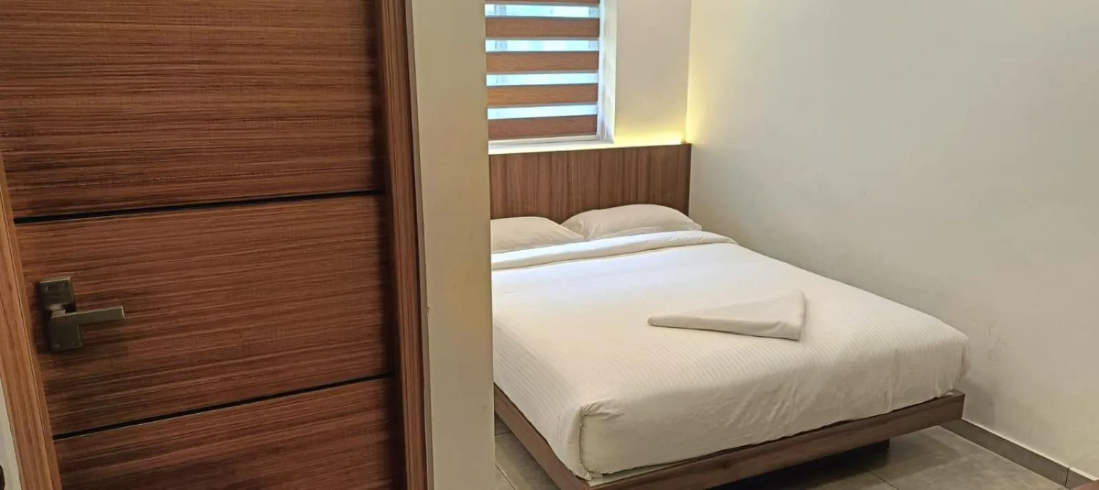 Deluxe King Room in Green Tea Hotels