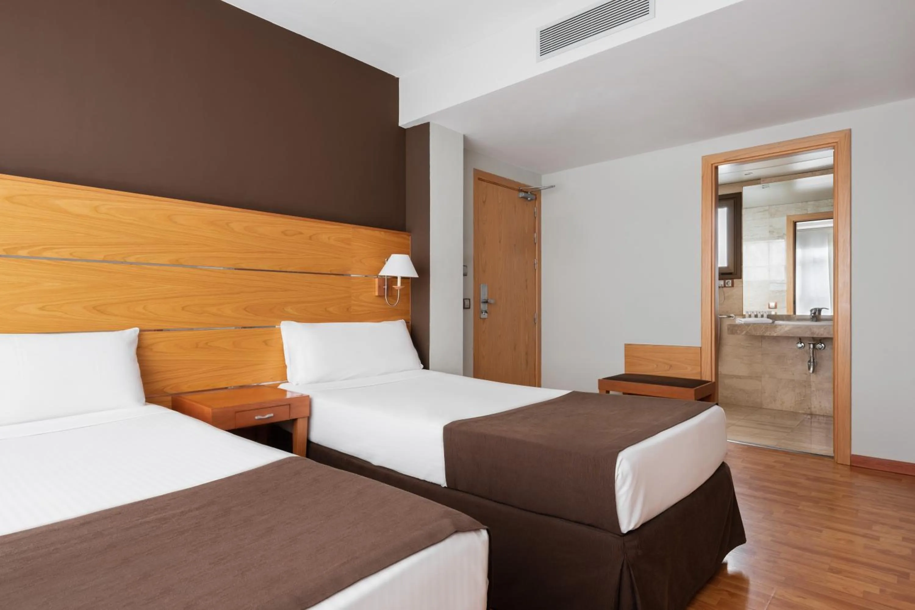Interior Double or Twin Room in Exe Las Palmas