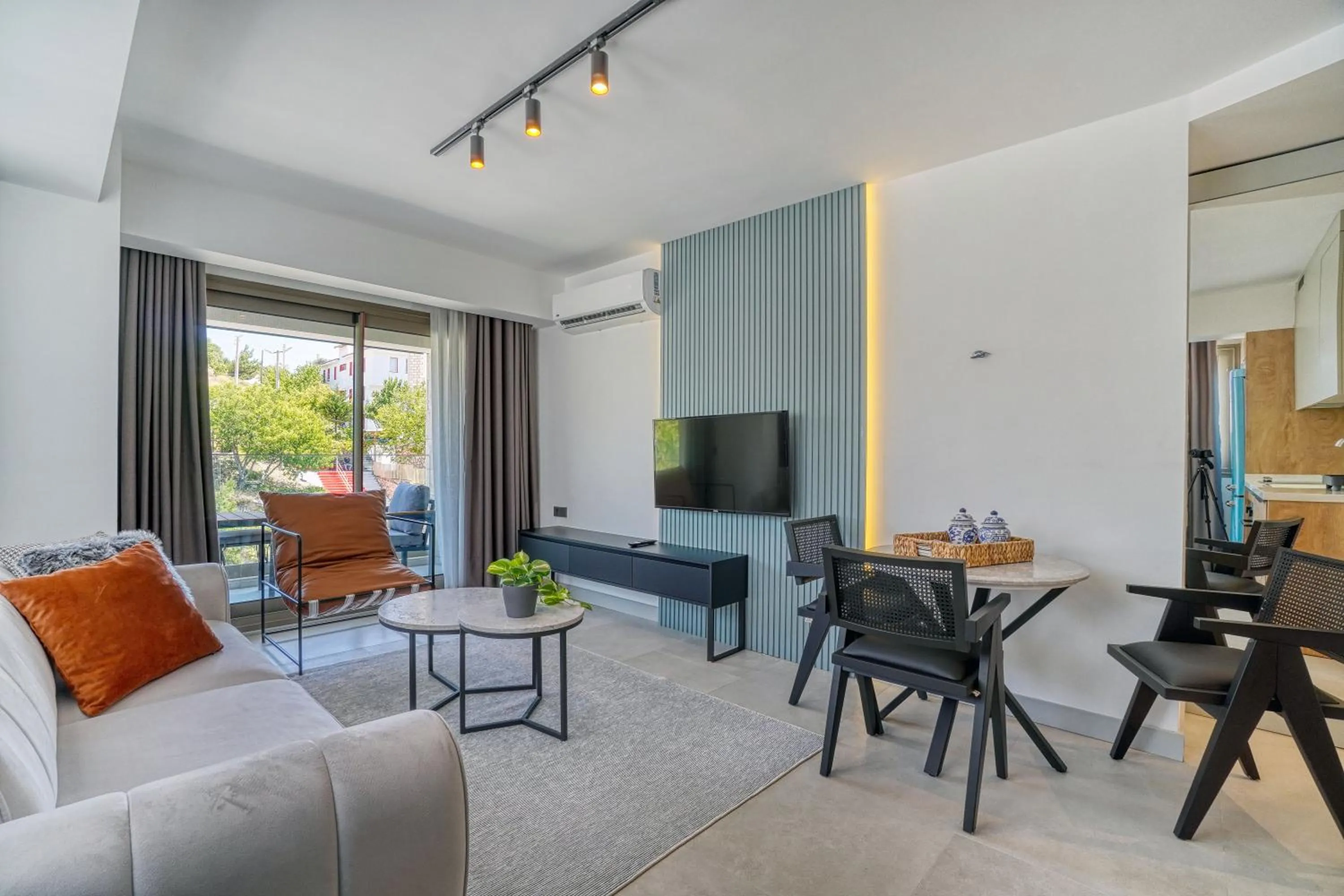 Executive Suite in Ayayorgi Homes