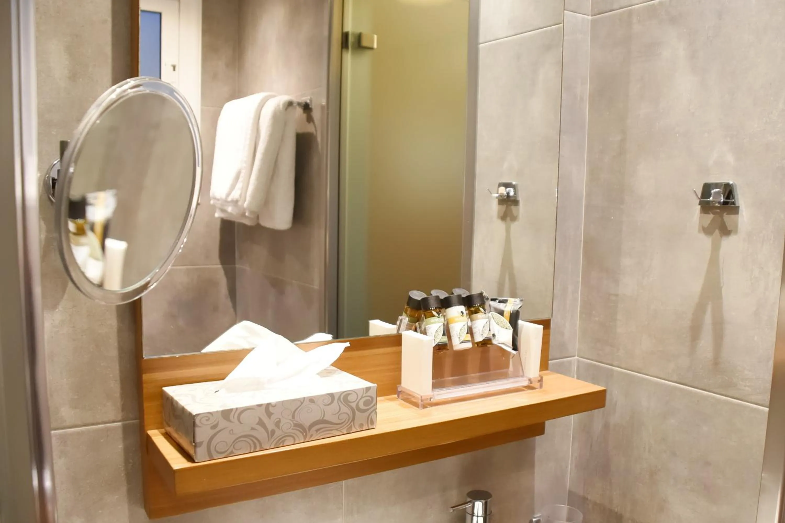 Double or Twin Room with Balcony - single occupancy in Adrian Hotel