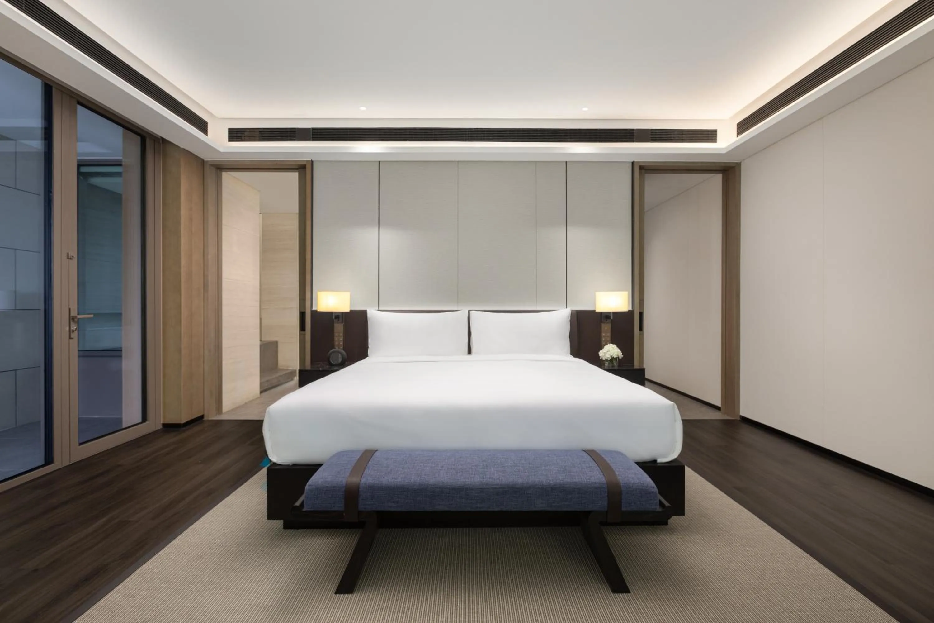 Premium King Room with Private Hot Spring in Hotel Indigo Beidaihe