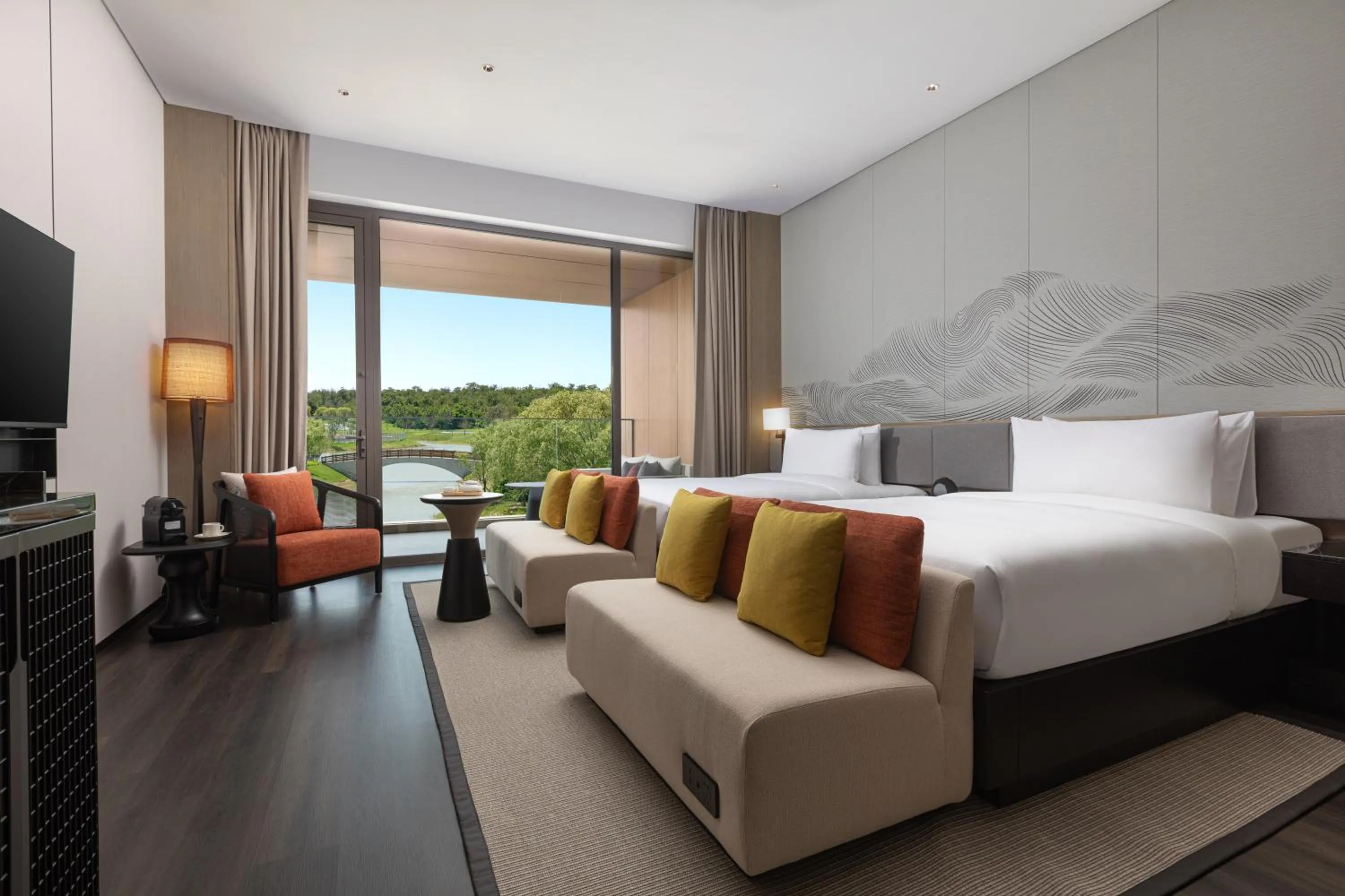 Deluxe Double Room with Two Double Beds in Hotel Indigo Beidaihe