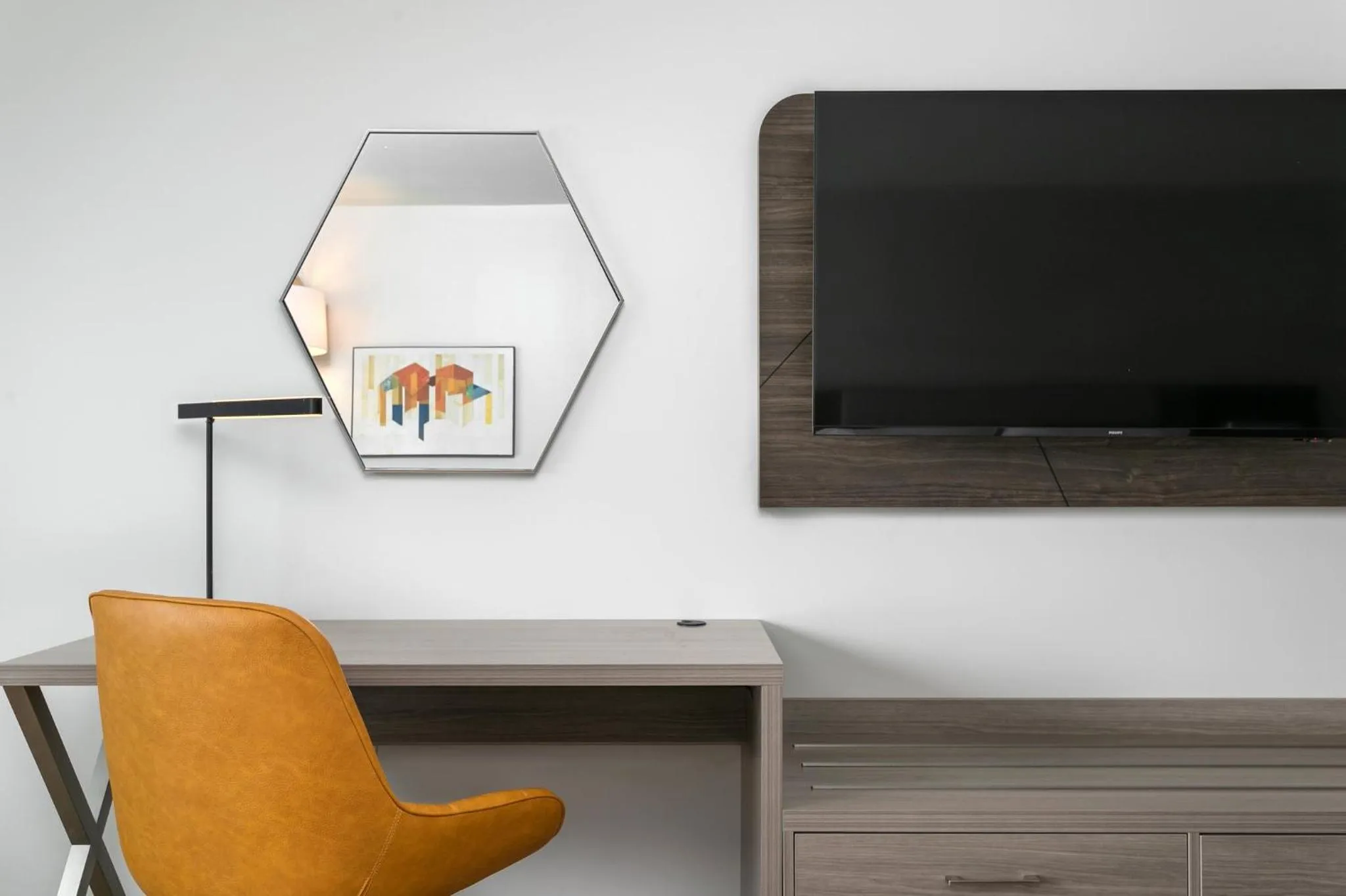 Queen Suite with Two Queen Beds in Holiday Inn Express Chattanooga - Hamilton Place