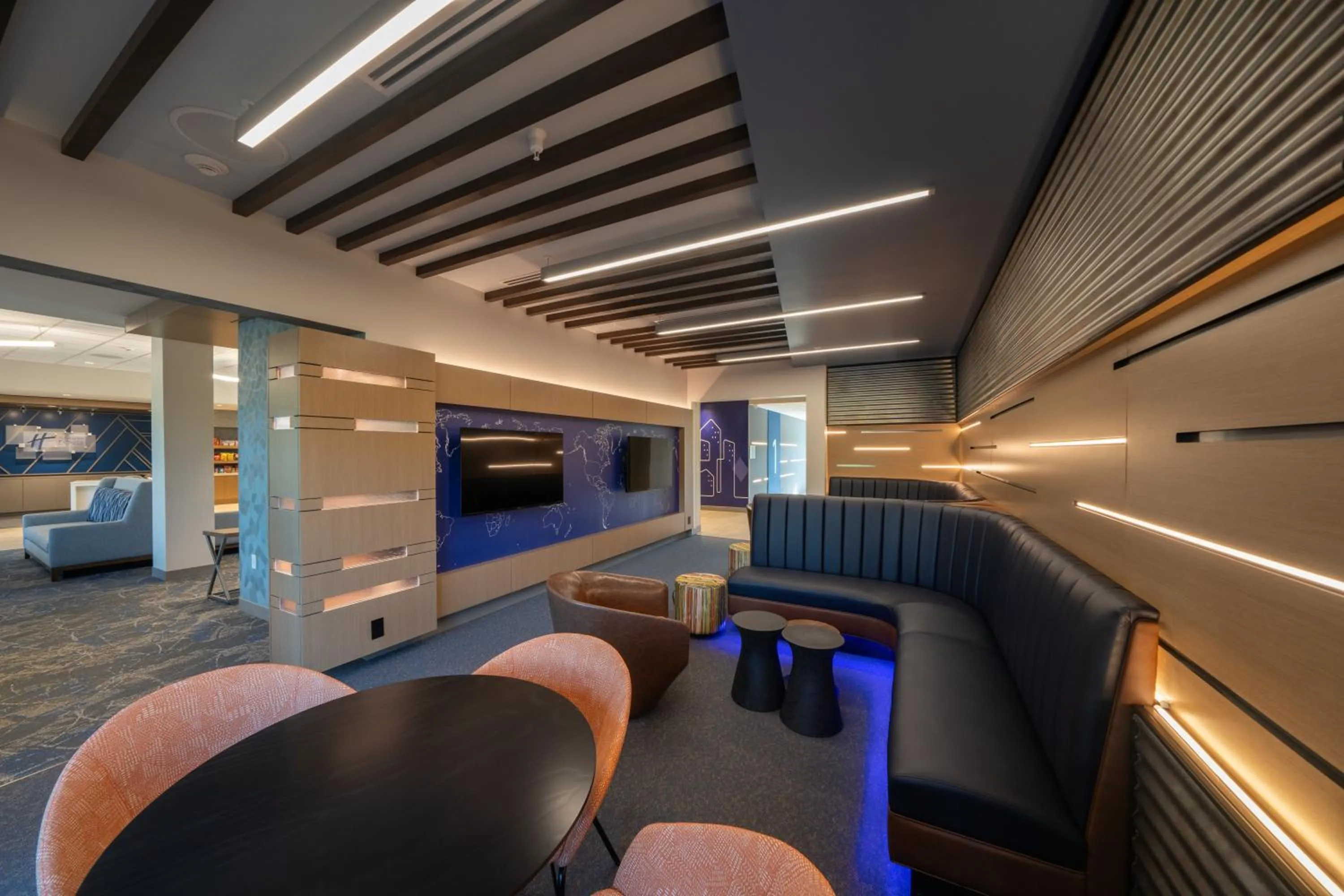 Holiday Inn Express & Suites Fort Walton Beach - Eglin Area by IHG